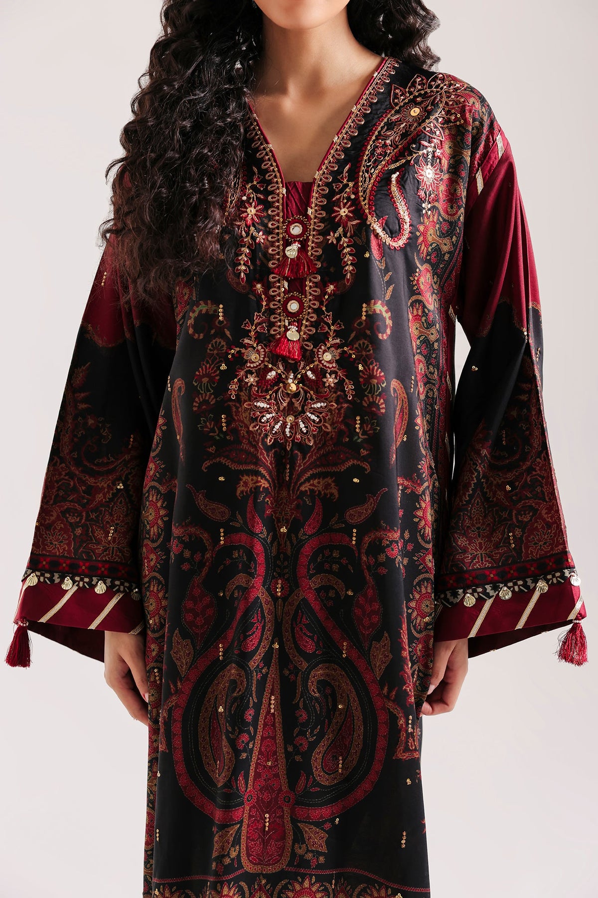 EMBROIDERED KAFTAN (E4849-103-303)