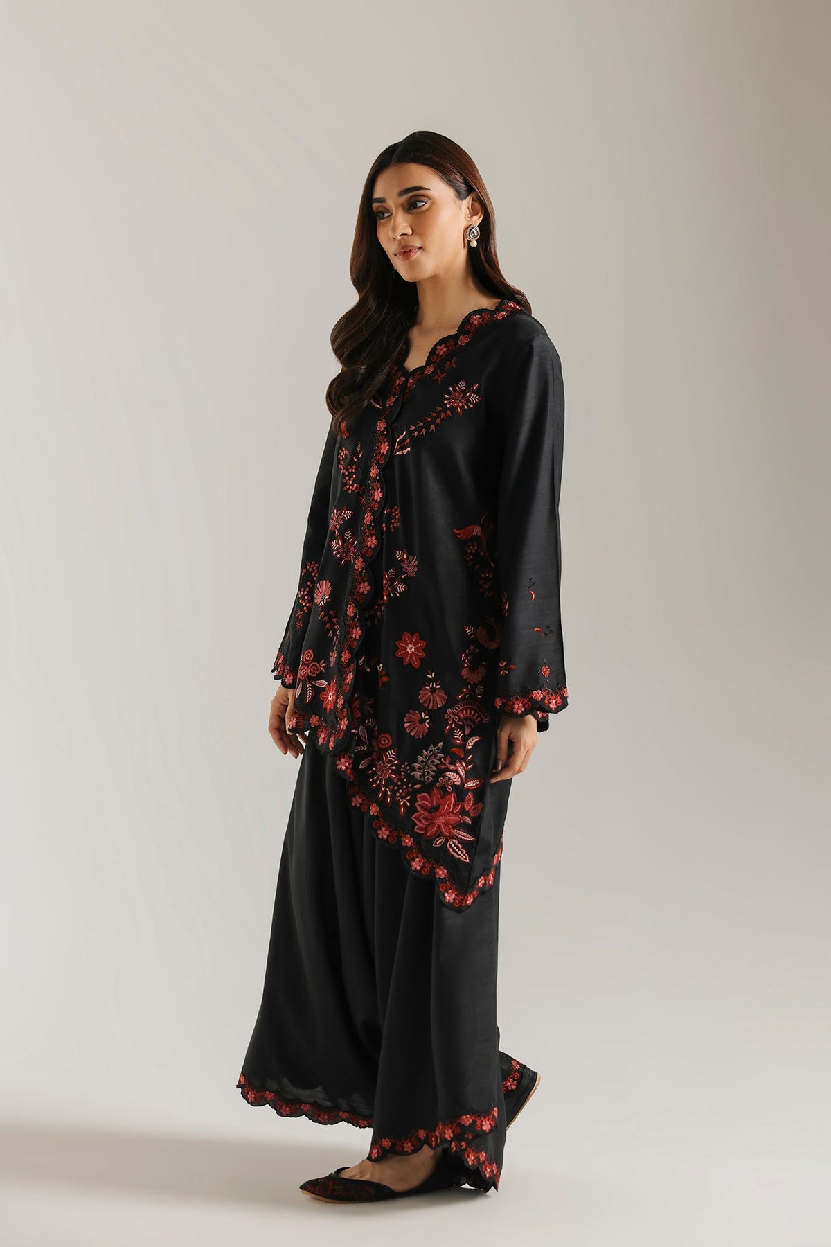 EMBROIDERED SUIT (E4857-103-902)