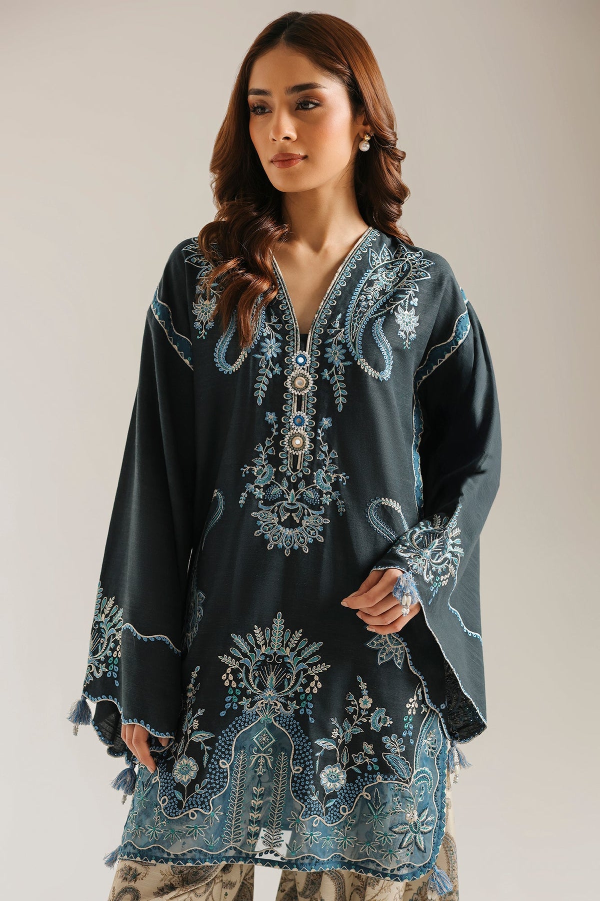 EMBROIDERED SUIT (E4860-103-704)