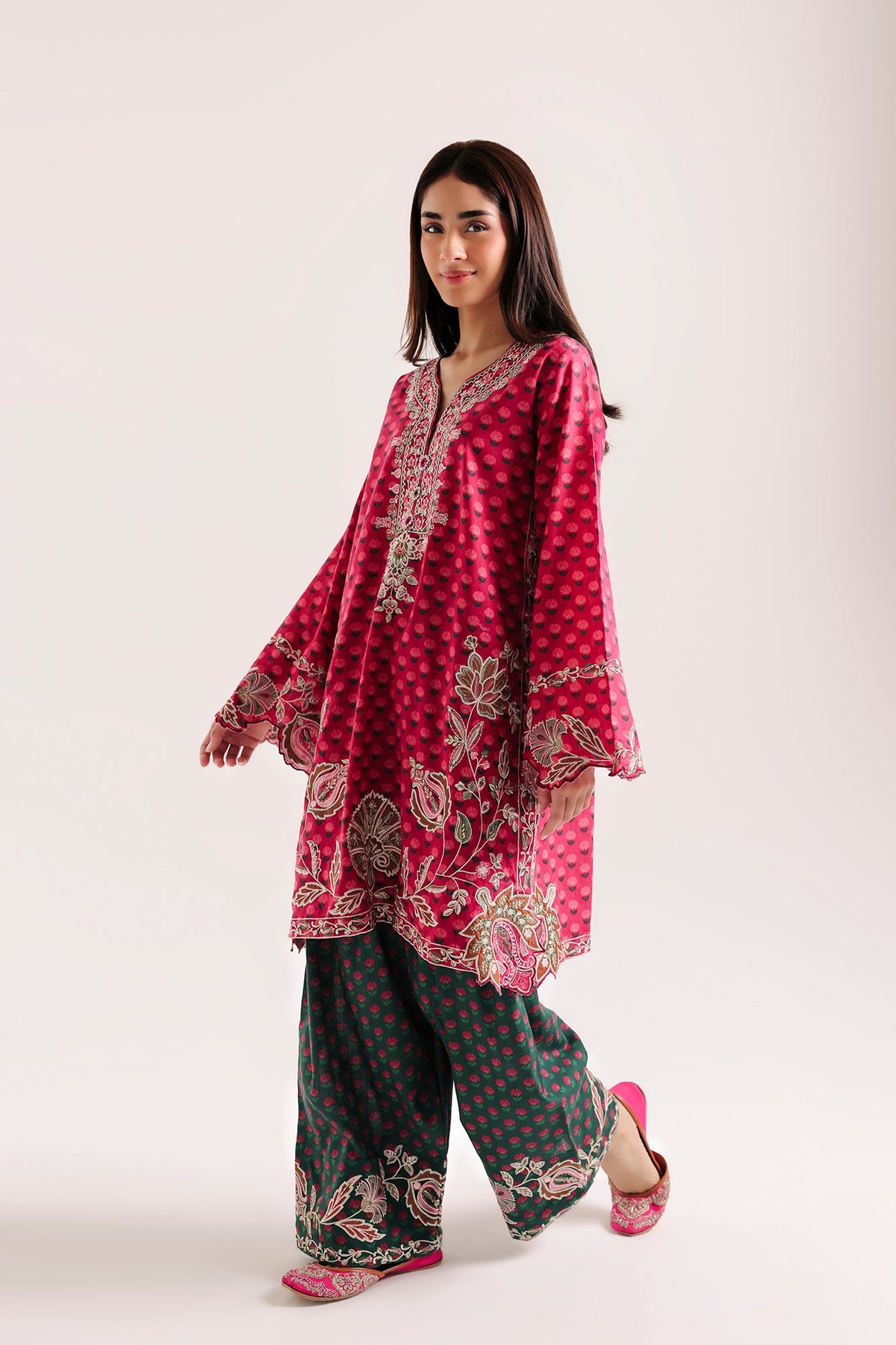 EMBROIDERED SUIT (E4887-103-406)