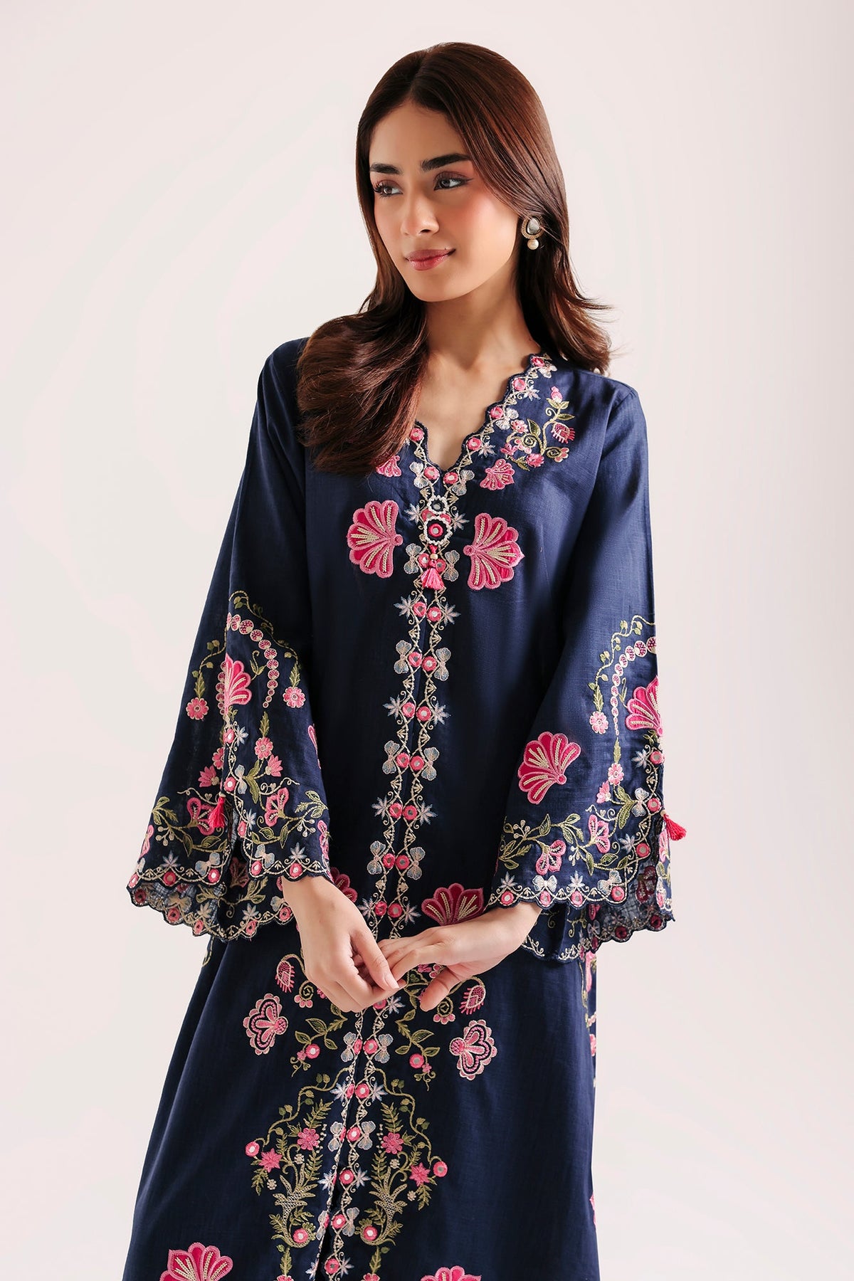 EMBROIDERED SUIT (E4889-103-618)