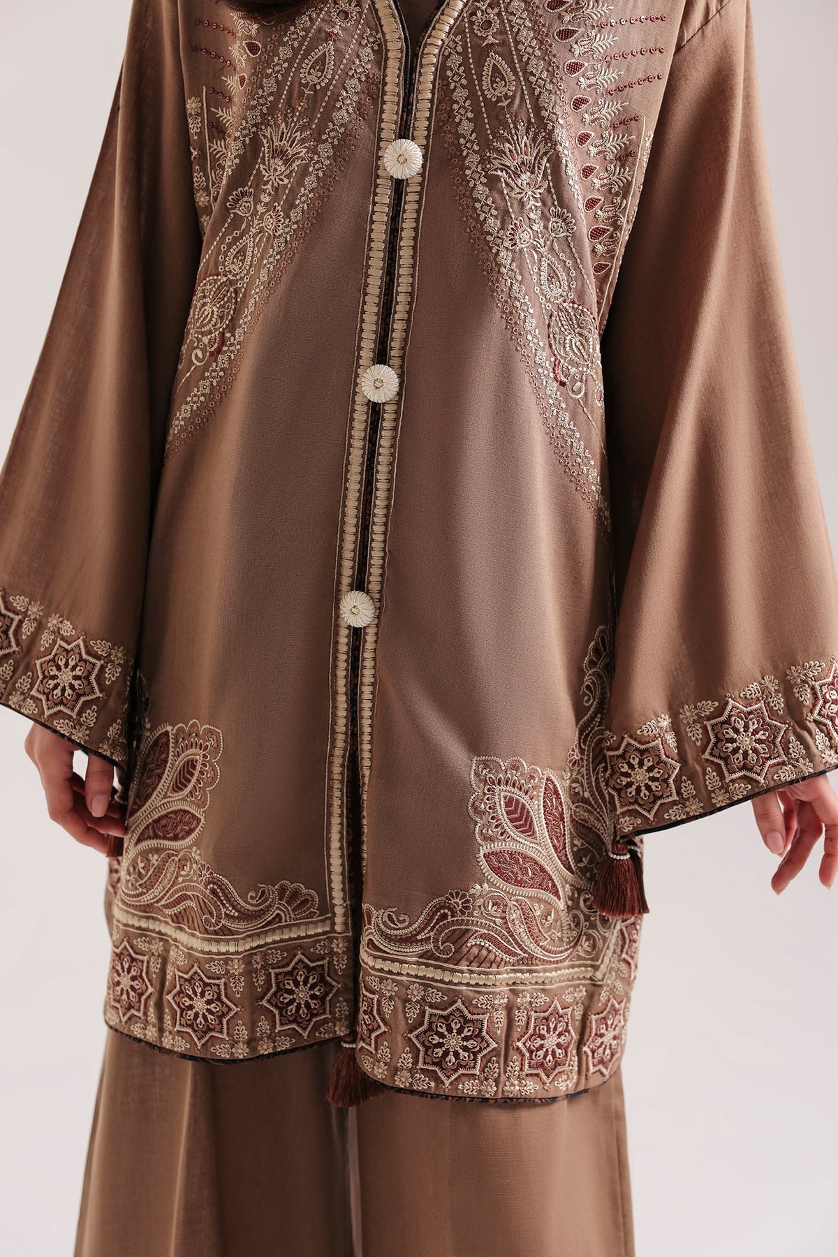 EMBROIDERED SUIT (E4902-103-806)