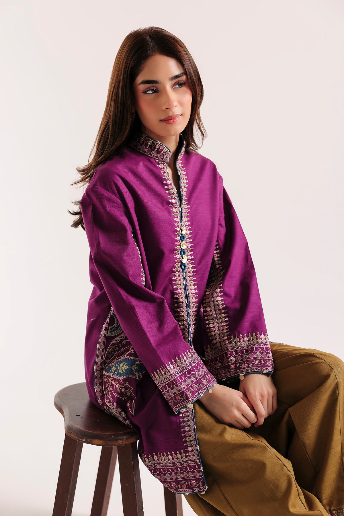 EMBROIDERED SUIT (E4922-103-403)