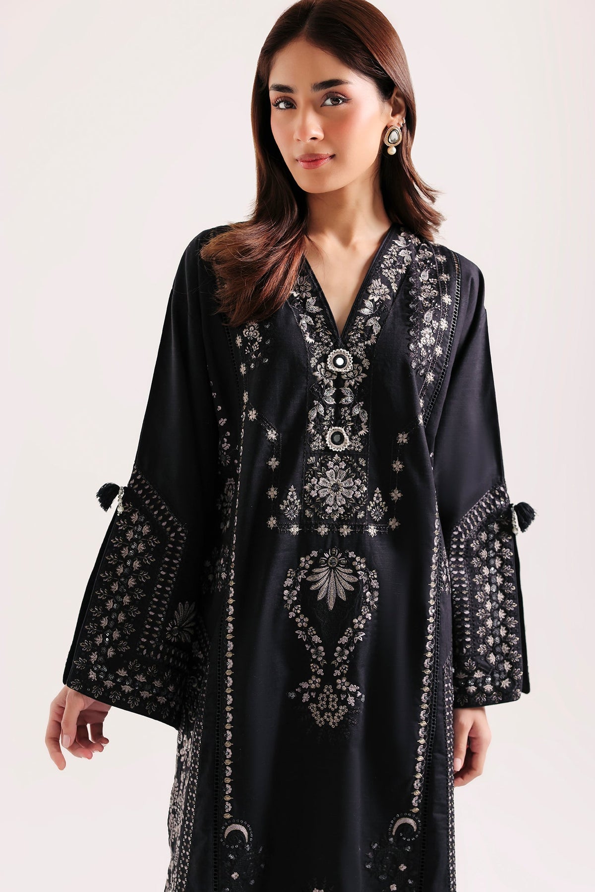 EMBROIDERED SUIT (E4926-103-901)