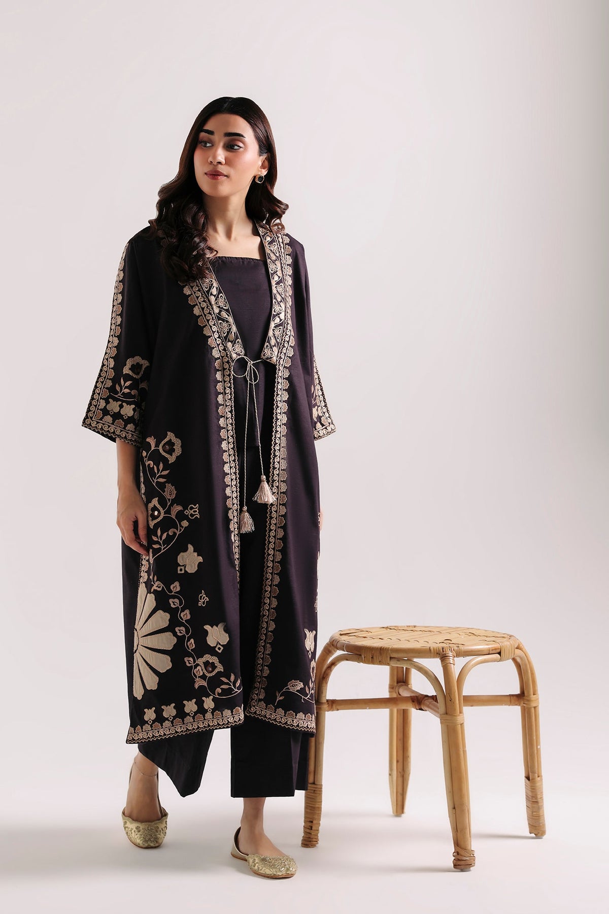 EMBROIDERED SUIT (E4941-103-802)