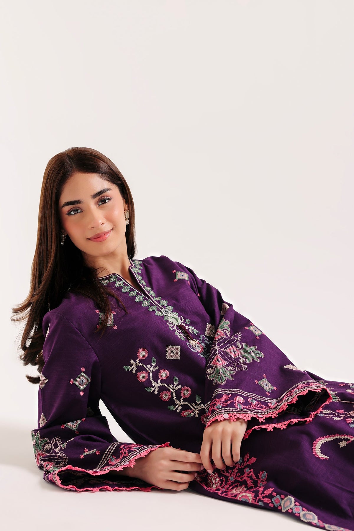 EMBROIDERED SUIT (E4942-103-516)