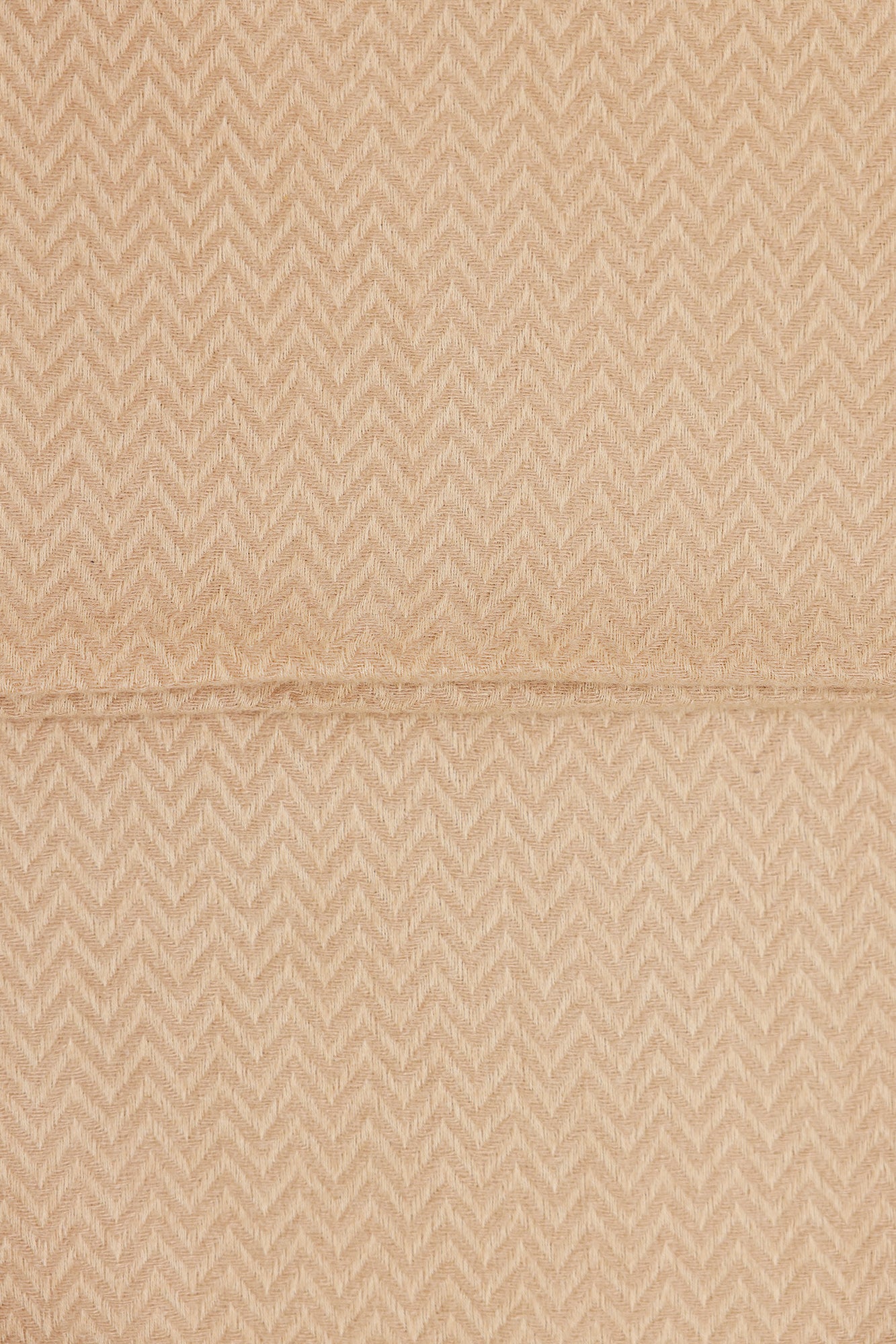 SHAWL (E6905/102/112)