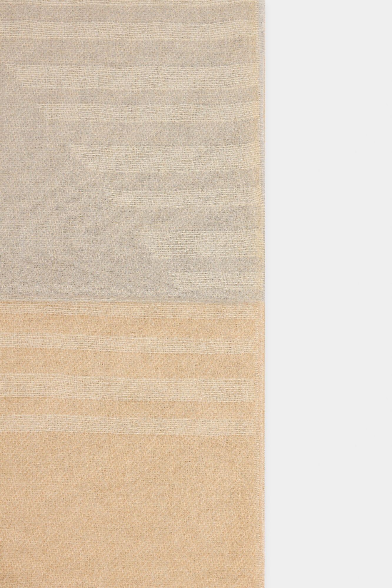 SHAWL (E6908/102/112)