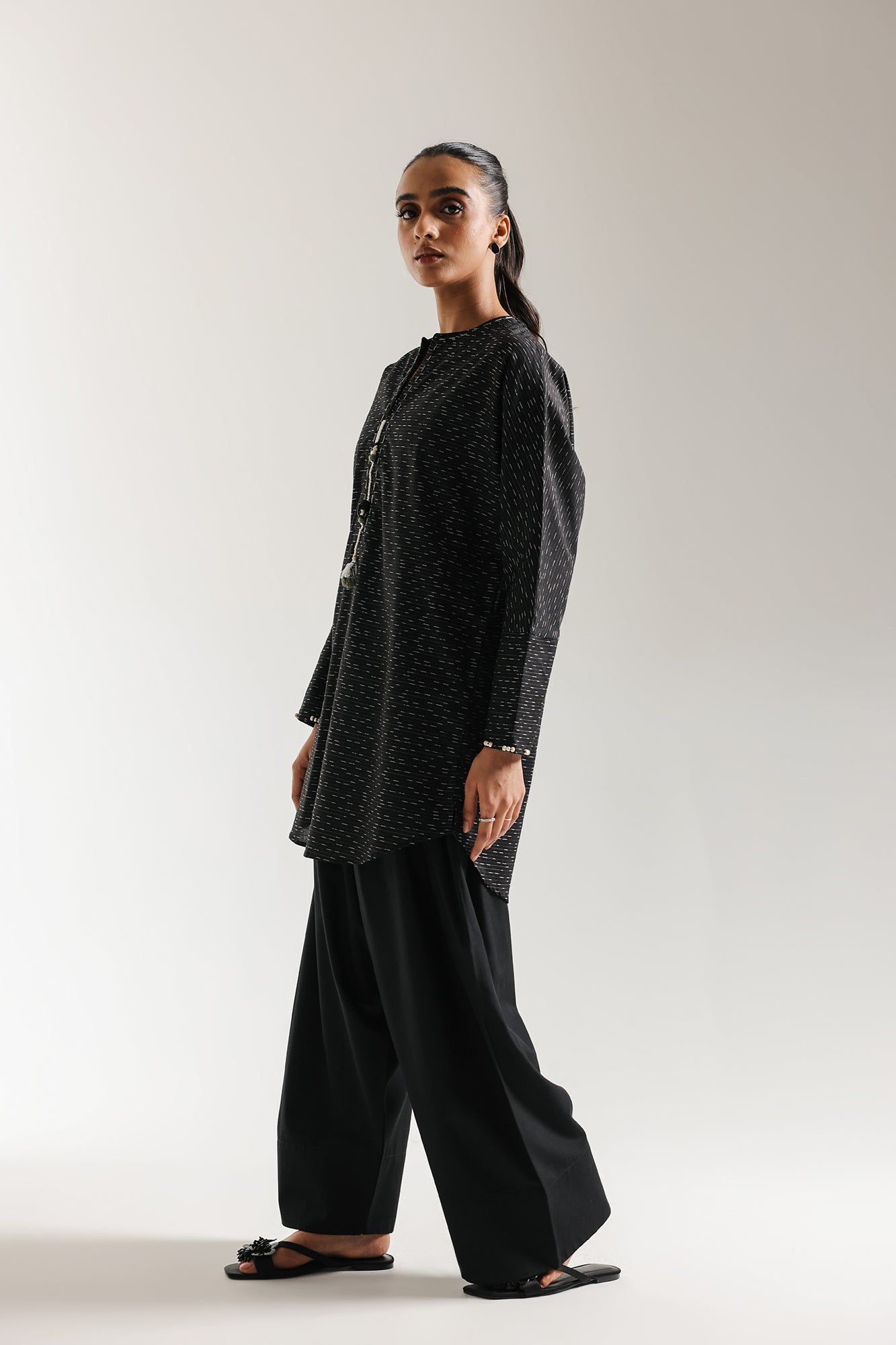 TEXTURED SHIRT (E6977/102/902)