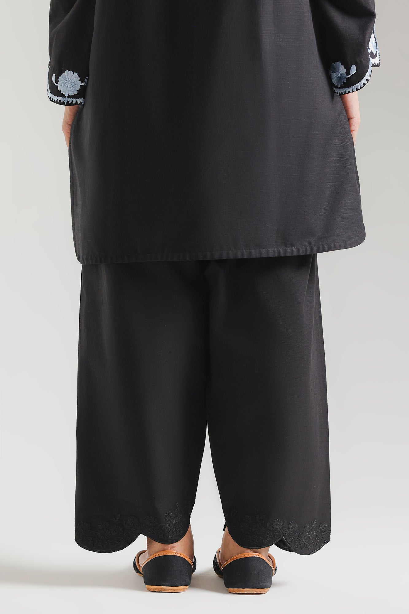 SHALWAR (E7055/102/902)