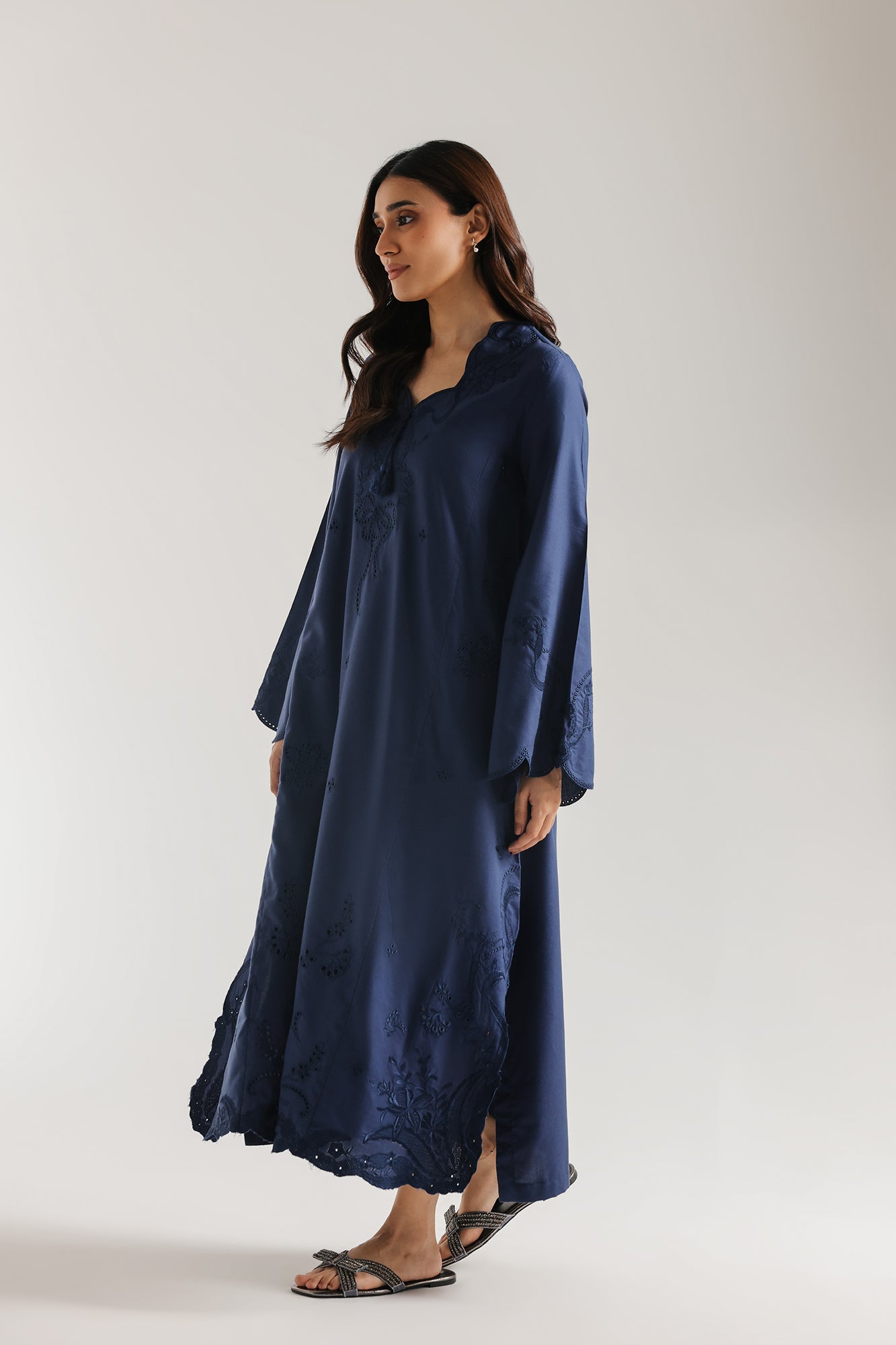 EMBROIDERED DRESS (E7524/102/622)