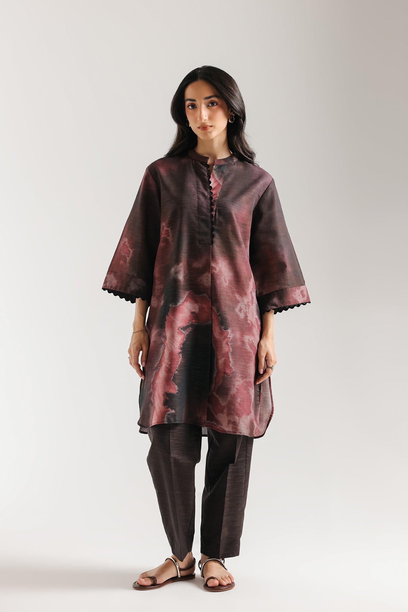 EMBROIDERED SUIT (E7525/102/902)