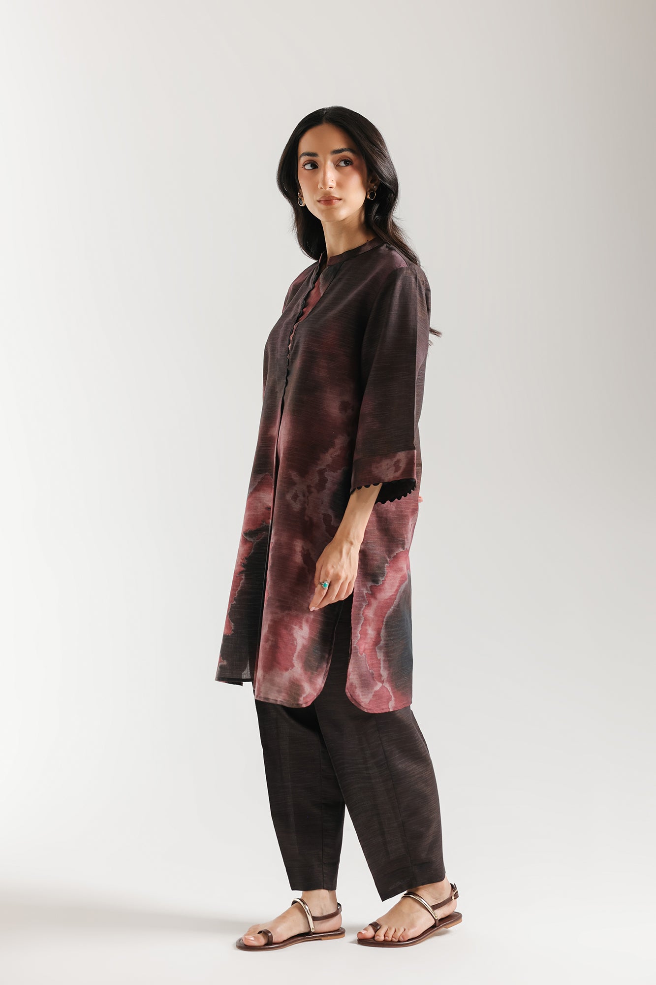 EMBROIDERED SUIT (E7525/102/902)