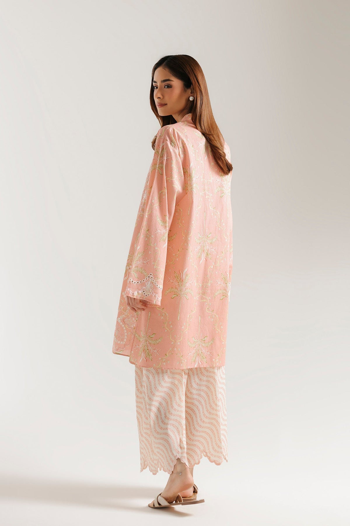 EMBROIDERED SUIT (E7545/102/327)
