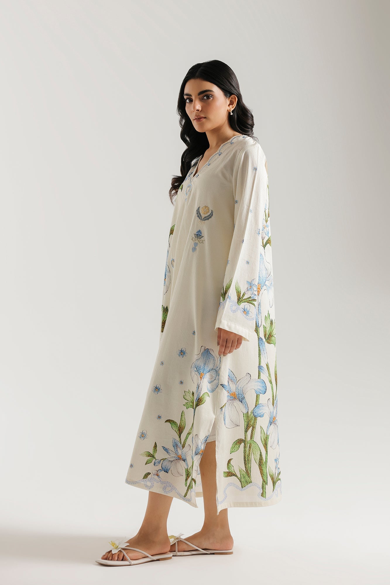 EMBROIDERED SHIRT (E7546/102/004)