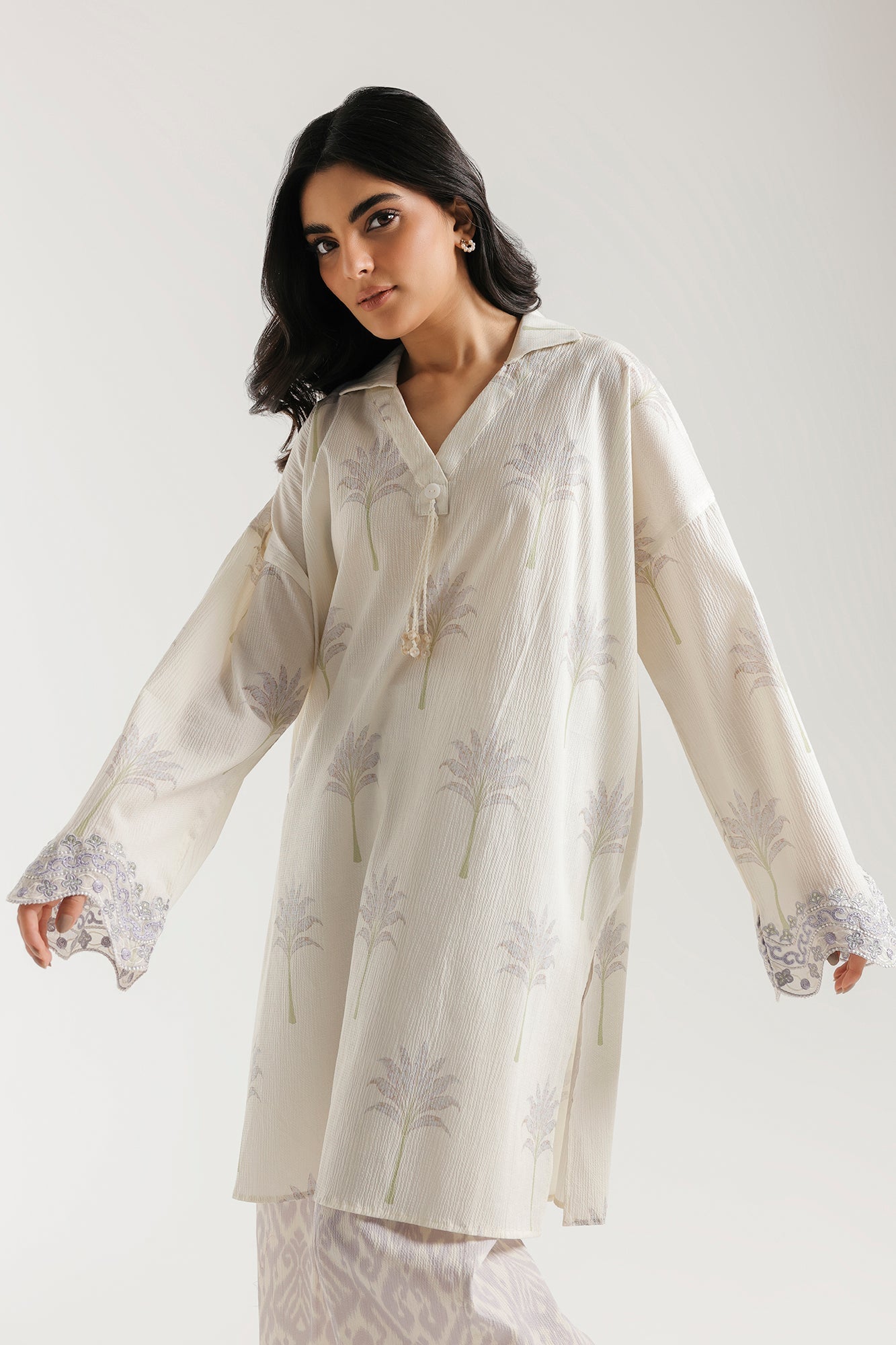EMBROIDERED SUIT (E7549/102/004)