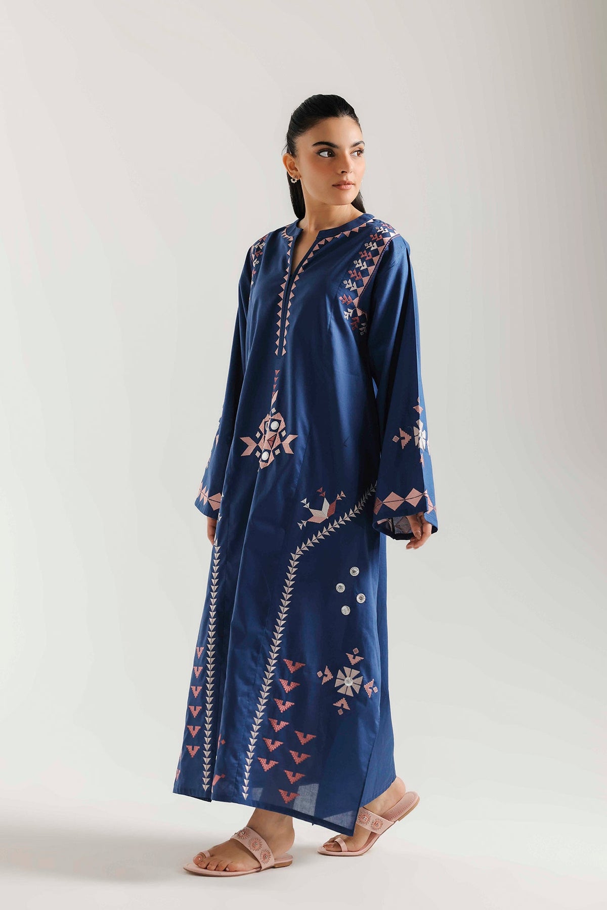 EMBROIDERED SHIRT (E7566/102/622)