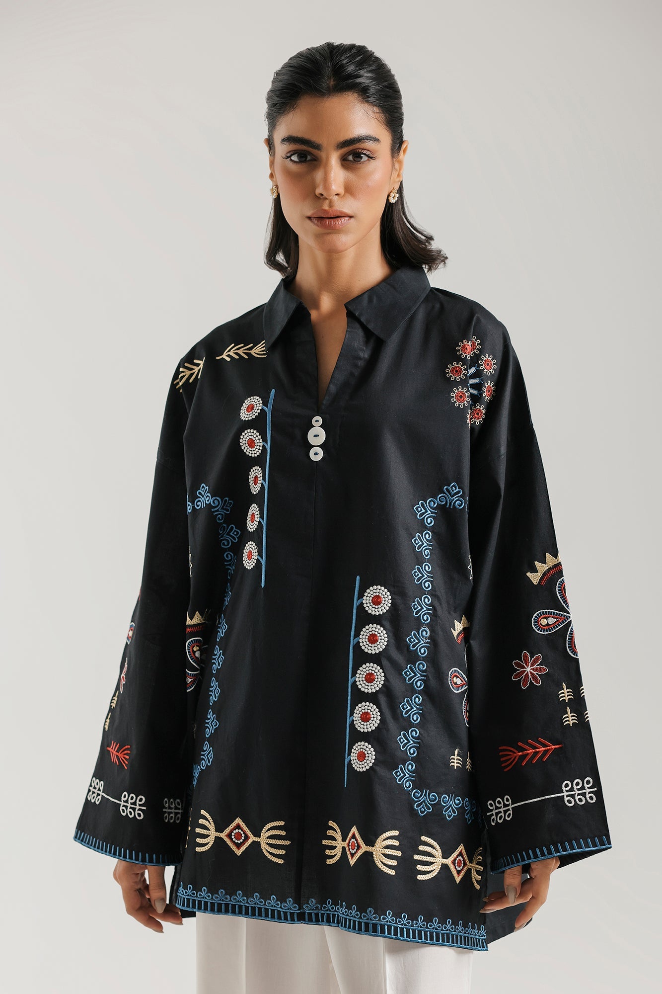 EMBROIDERED SHIRT (E7623/102/902)
