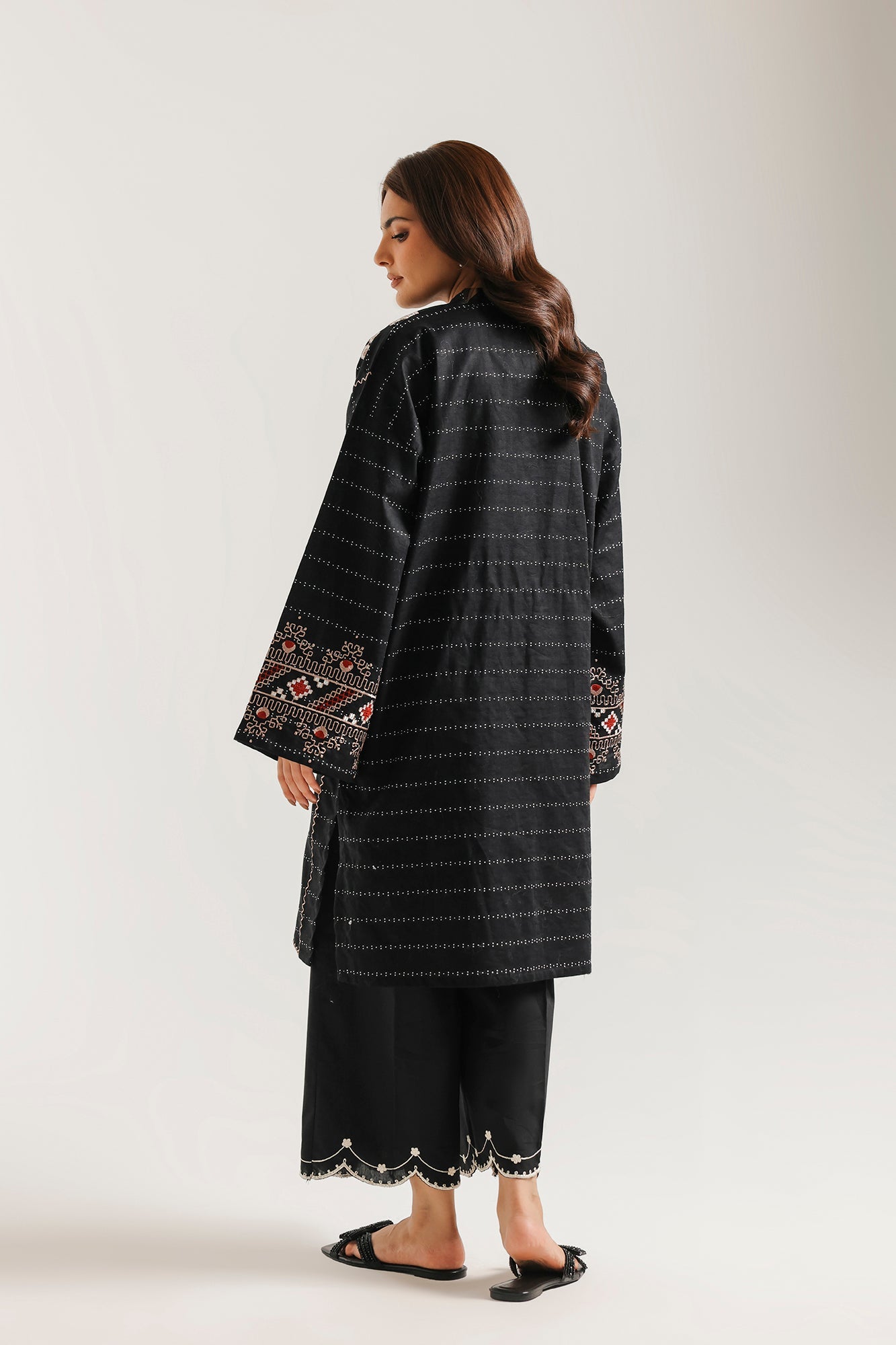 EMBROIDERED SHIRT (E7627/102/901)