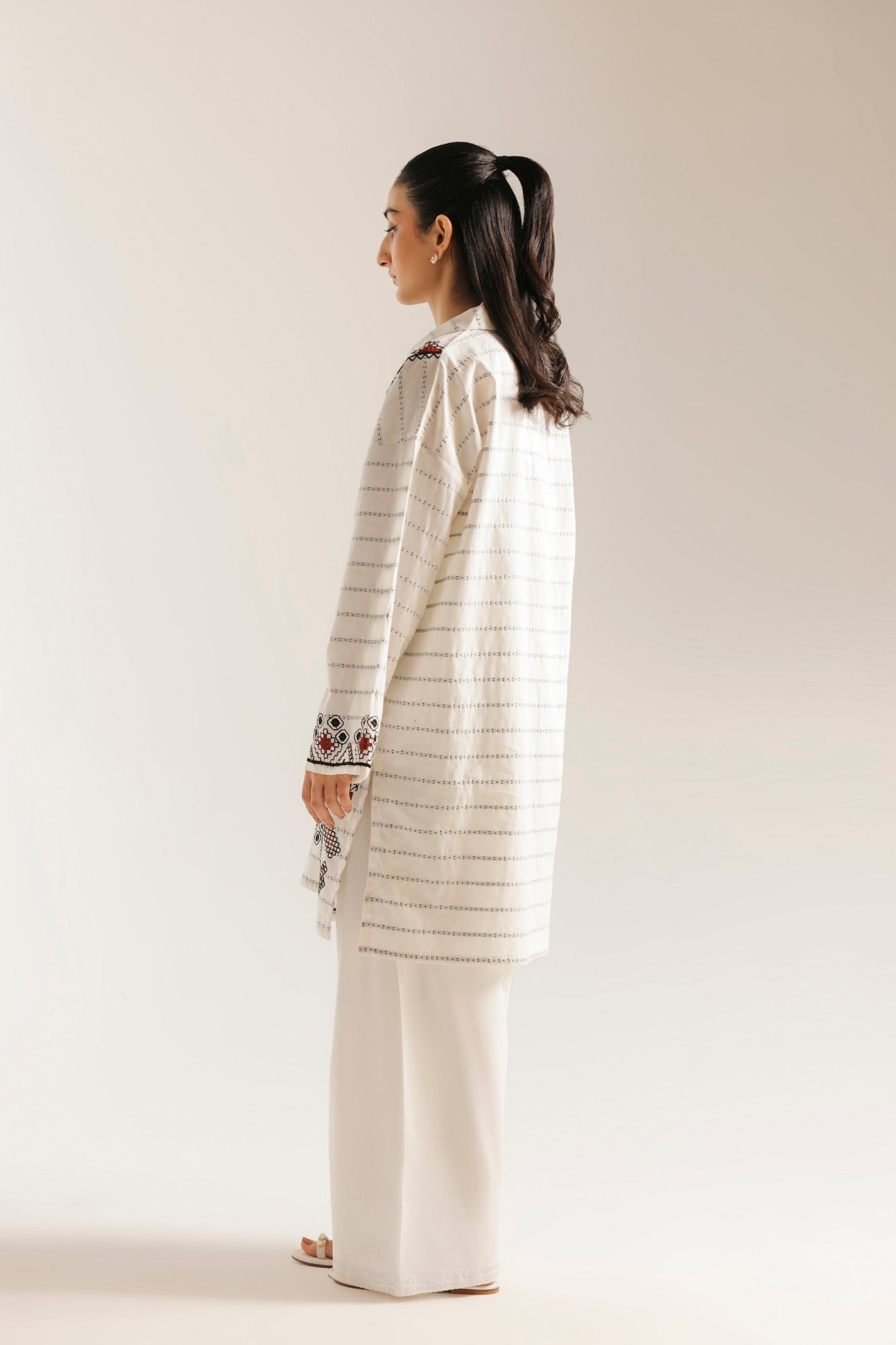 EMBROIDERED SHIRT (E7628/102/003)