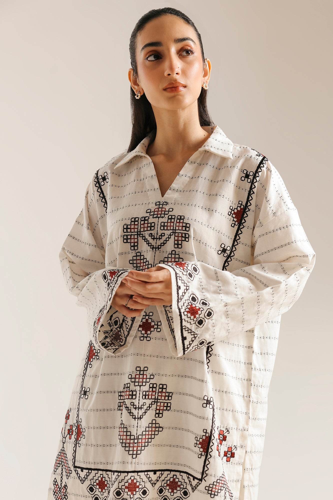 EMBROIDERED SHIRT (E7628/102/003)