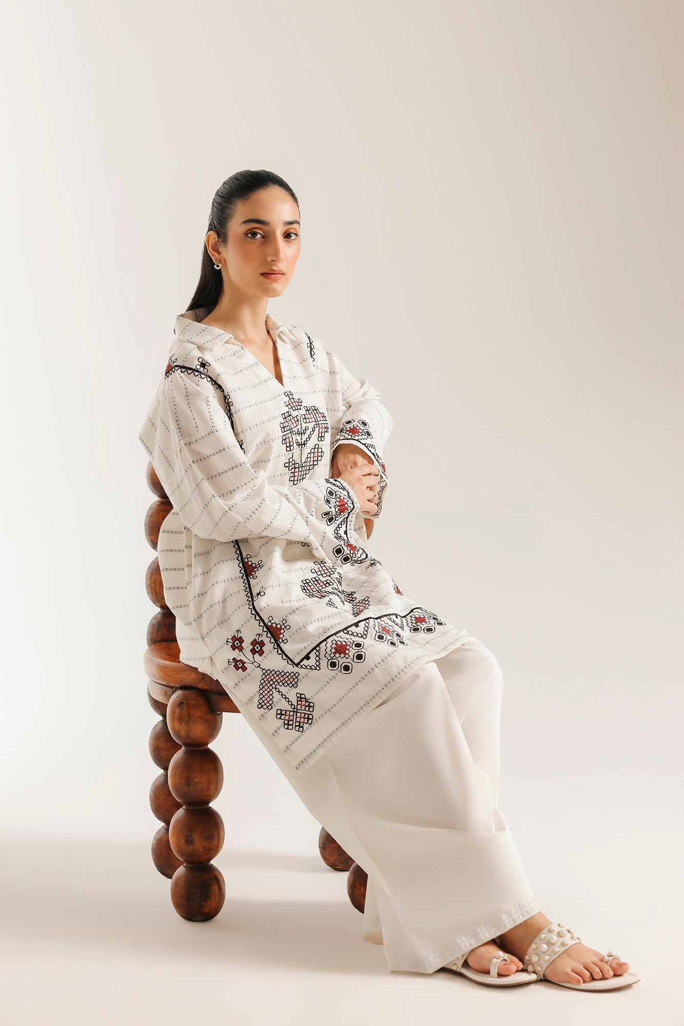 EMBROIDERED SHIRT (E7628/102/003)