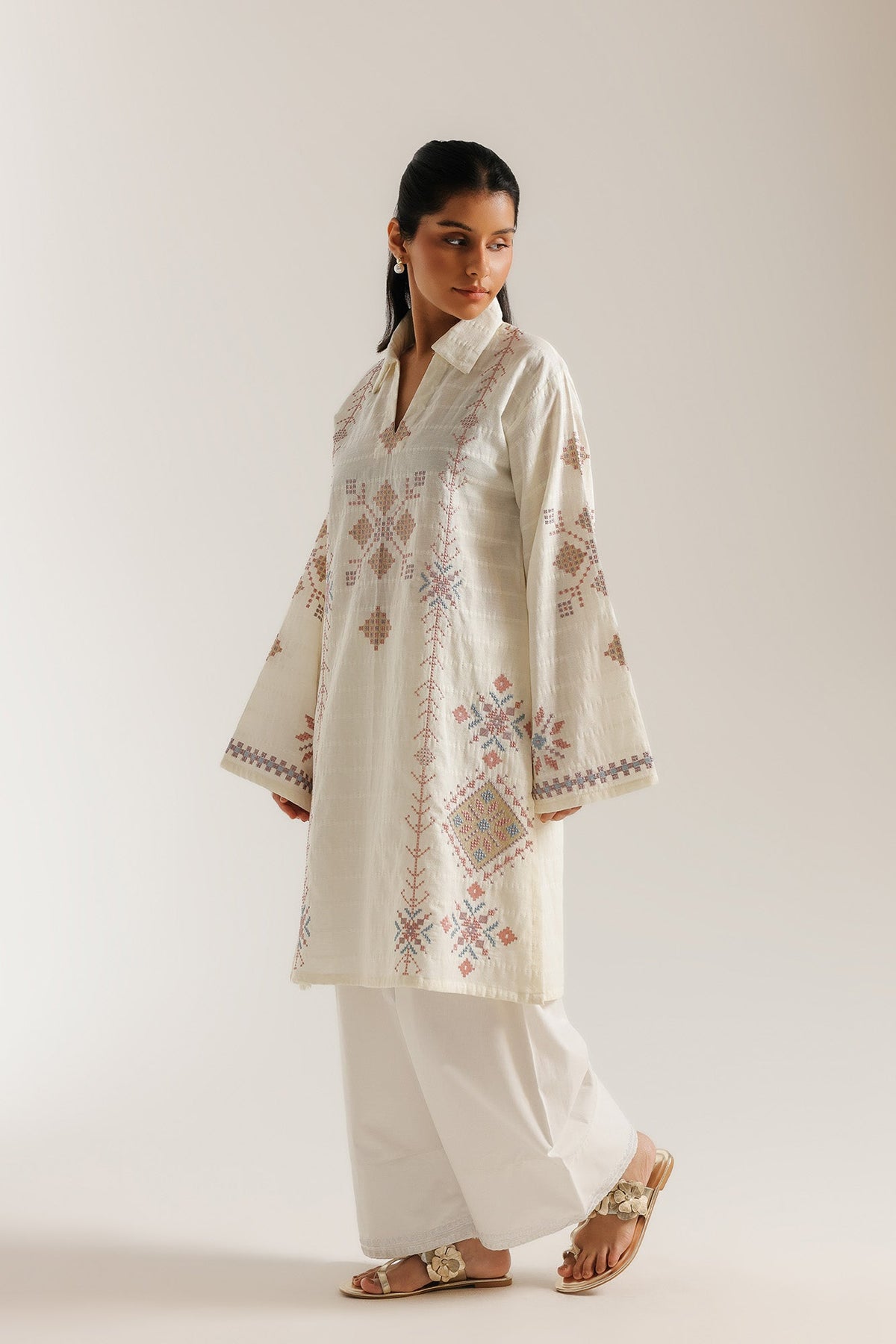 EMBROIDERED SHIRT (E7629/102/115)