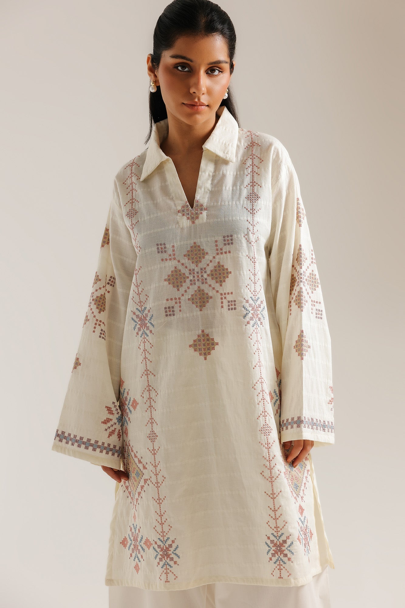EMBROIDERED SHIRT (E7629/102/115)