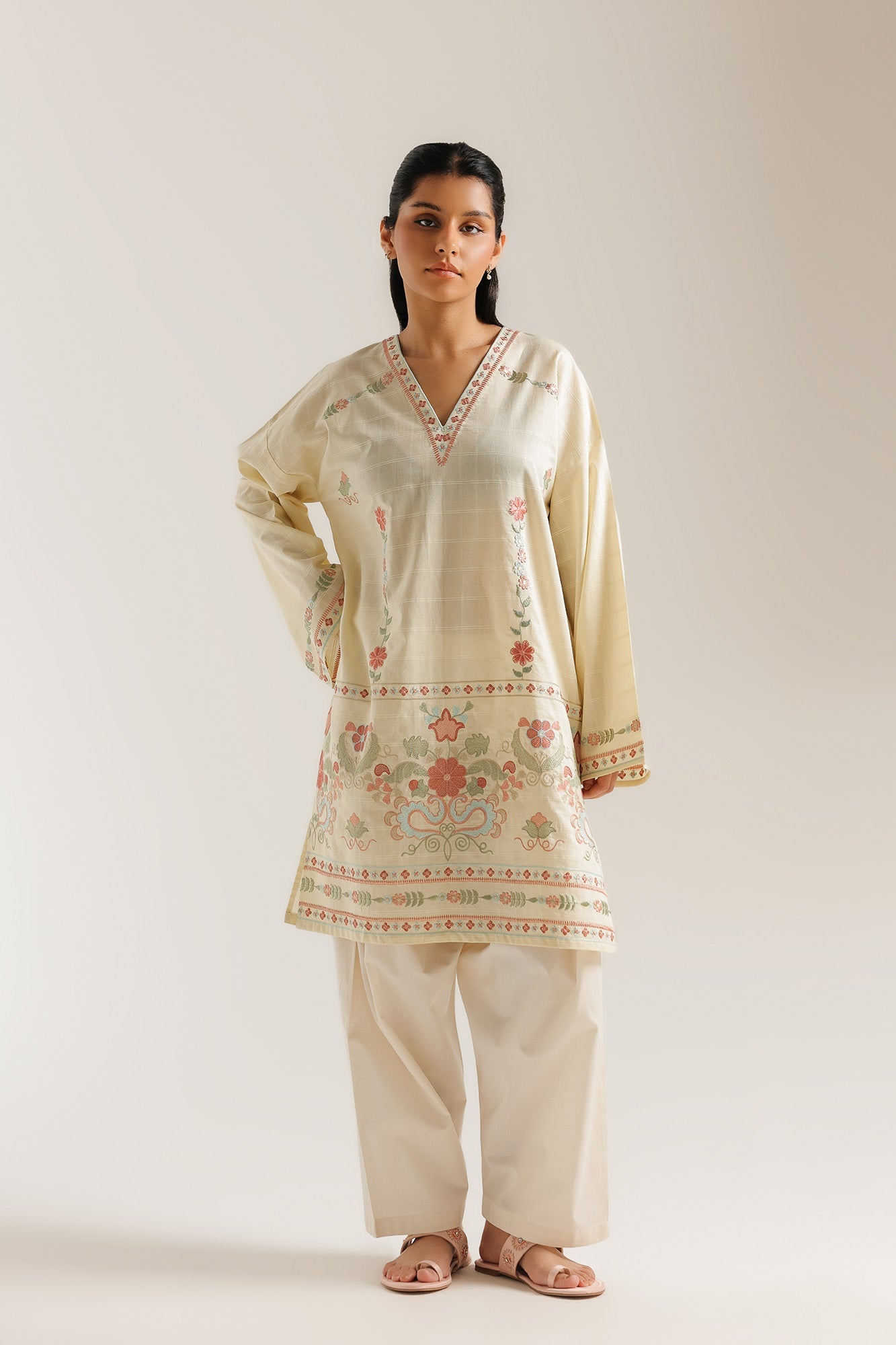 EMBROIDERED SHIRT (E7631/102/110)