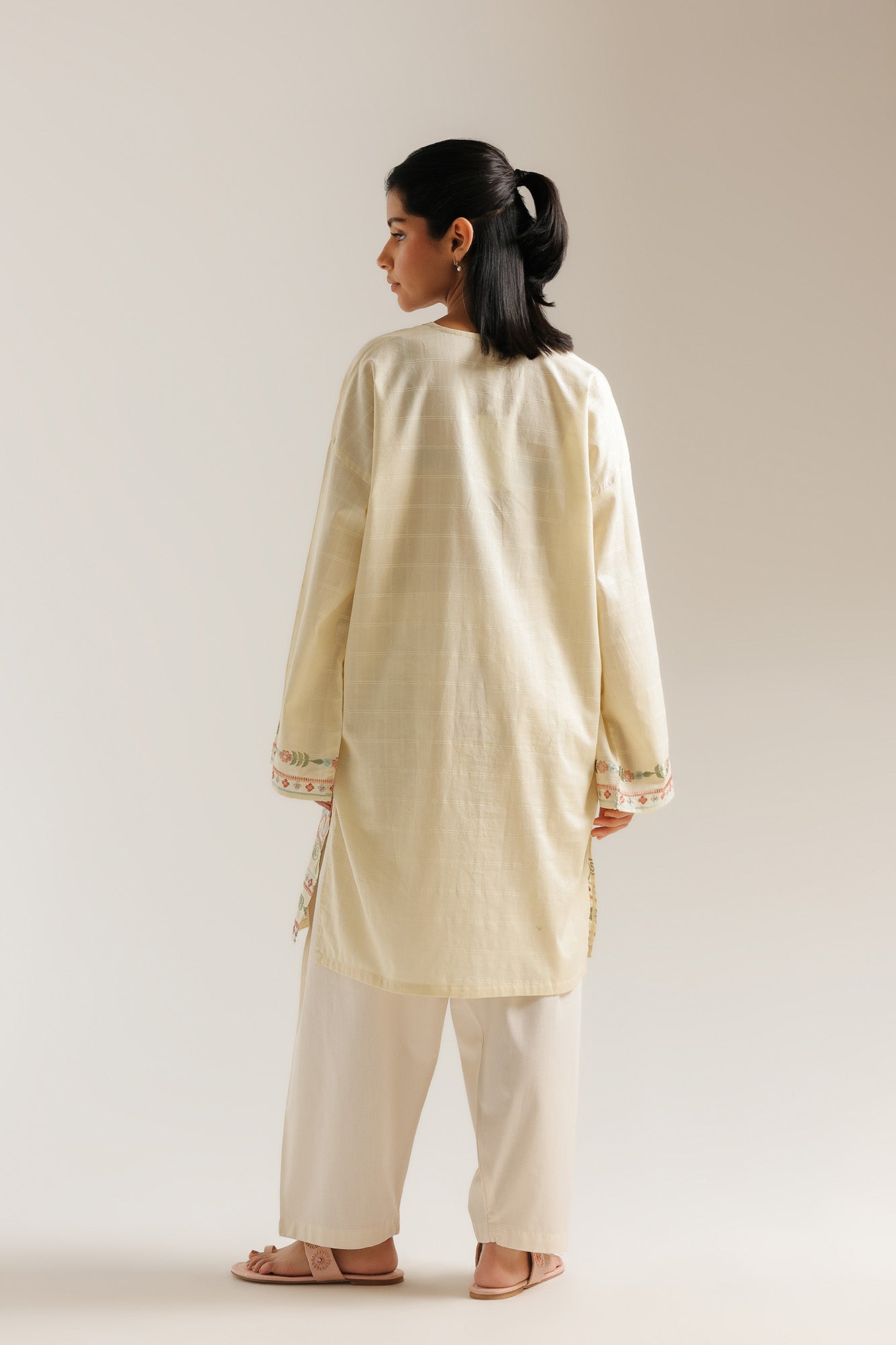 EMBROIDERED SHIRT (E7631/102/110)
