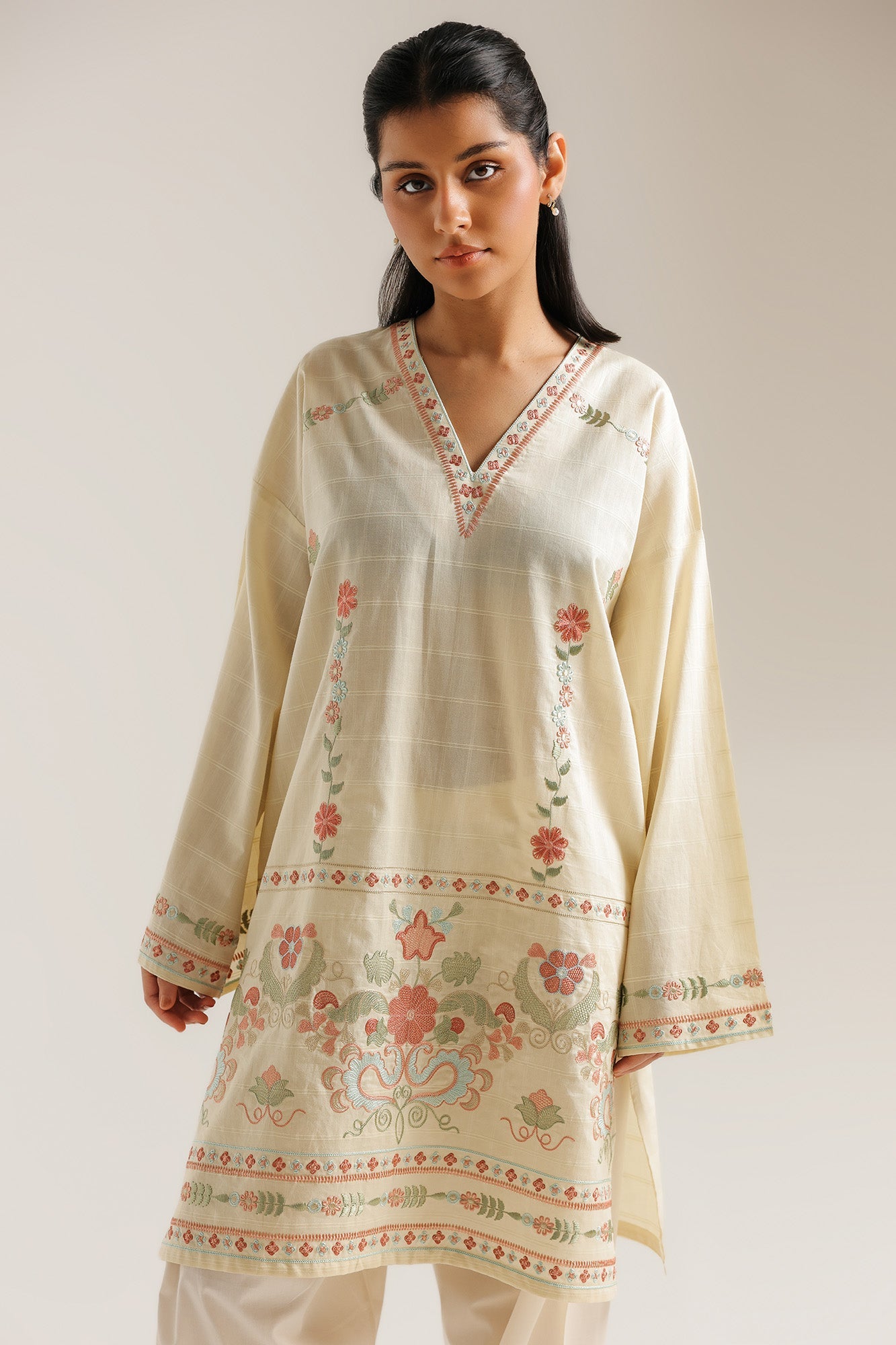 EMBROIDERED SHIRT (E7631/102/110)