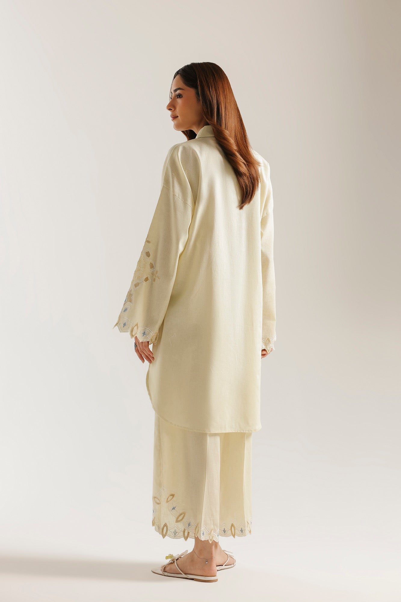 EMBROIDERED SUIT (E7638/102/110)