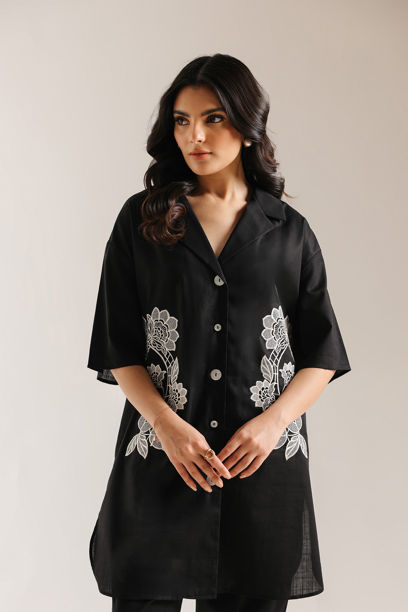 EMBROIDERED SUIT (E7692/102/902)