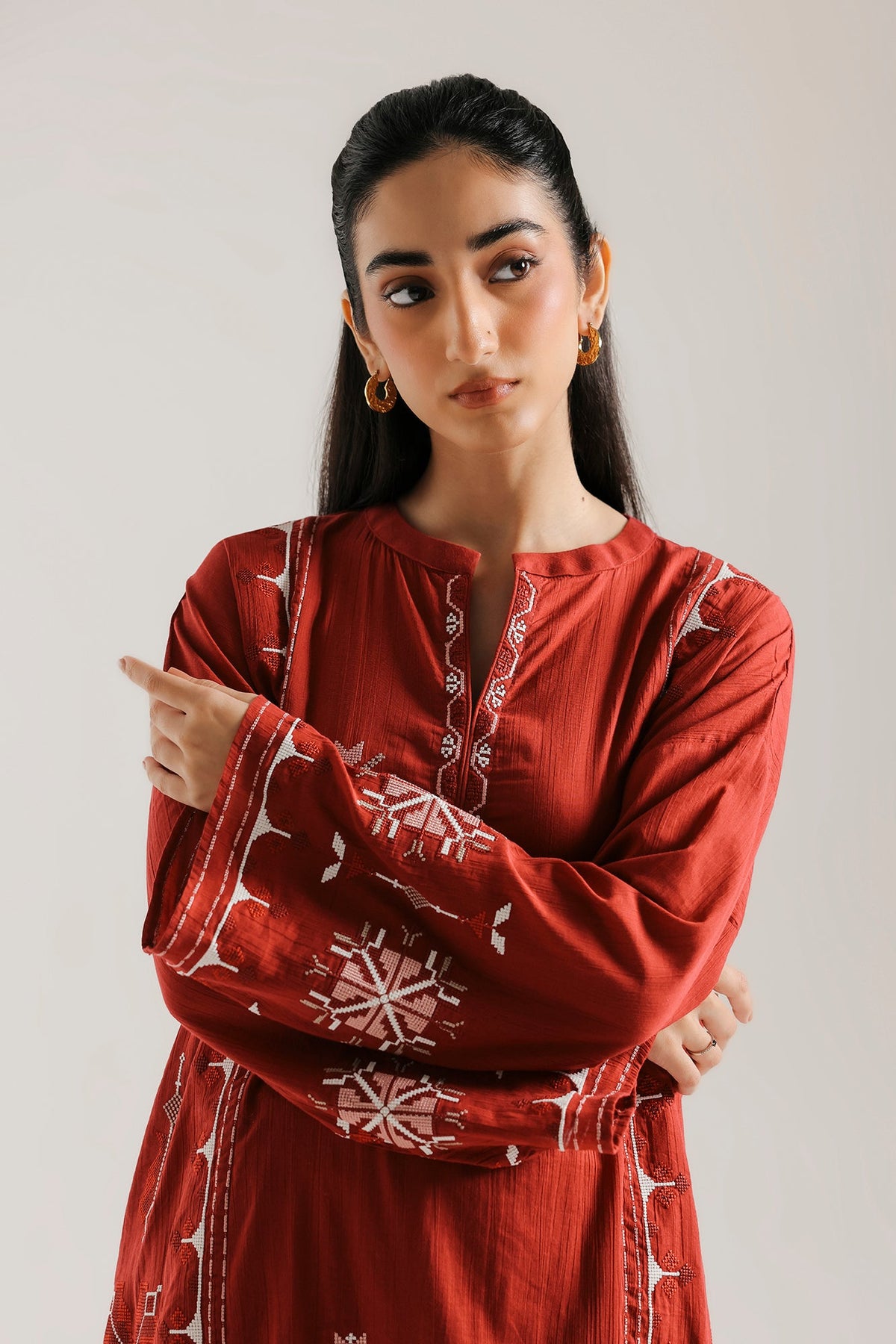 EMBROIDERED SUIT (E7768/102/416)