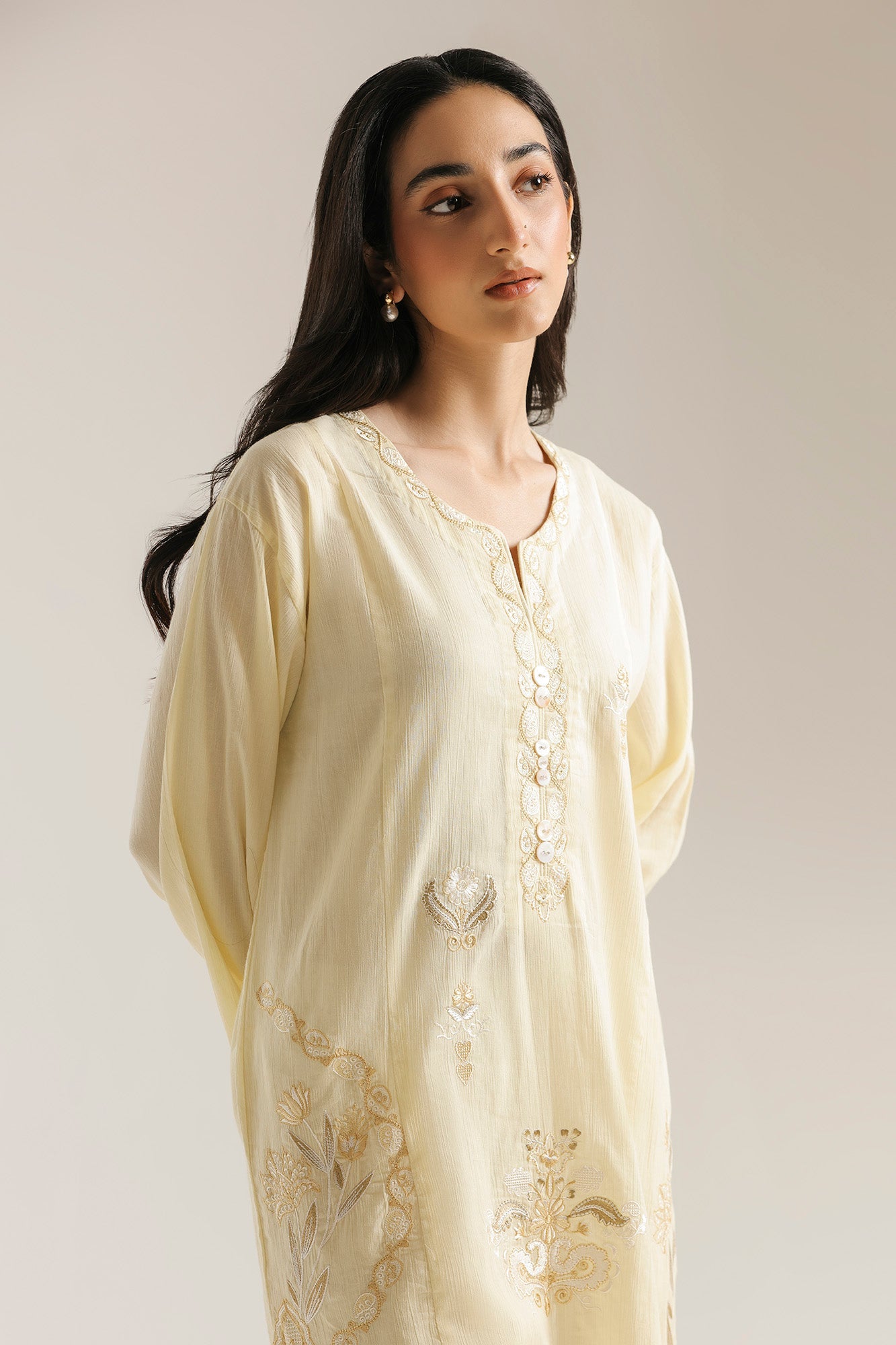 EMBROIDERED SUIT (E7774/102/115)
