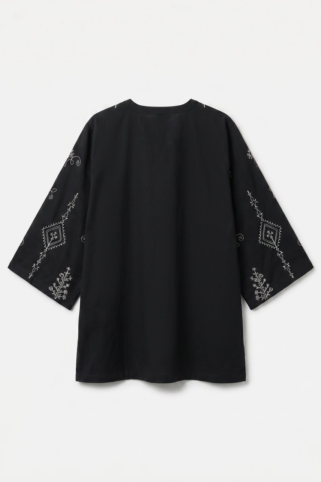 EMBROIDERED SHIRT (E7779/102/902)
