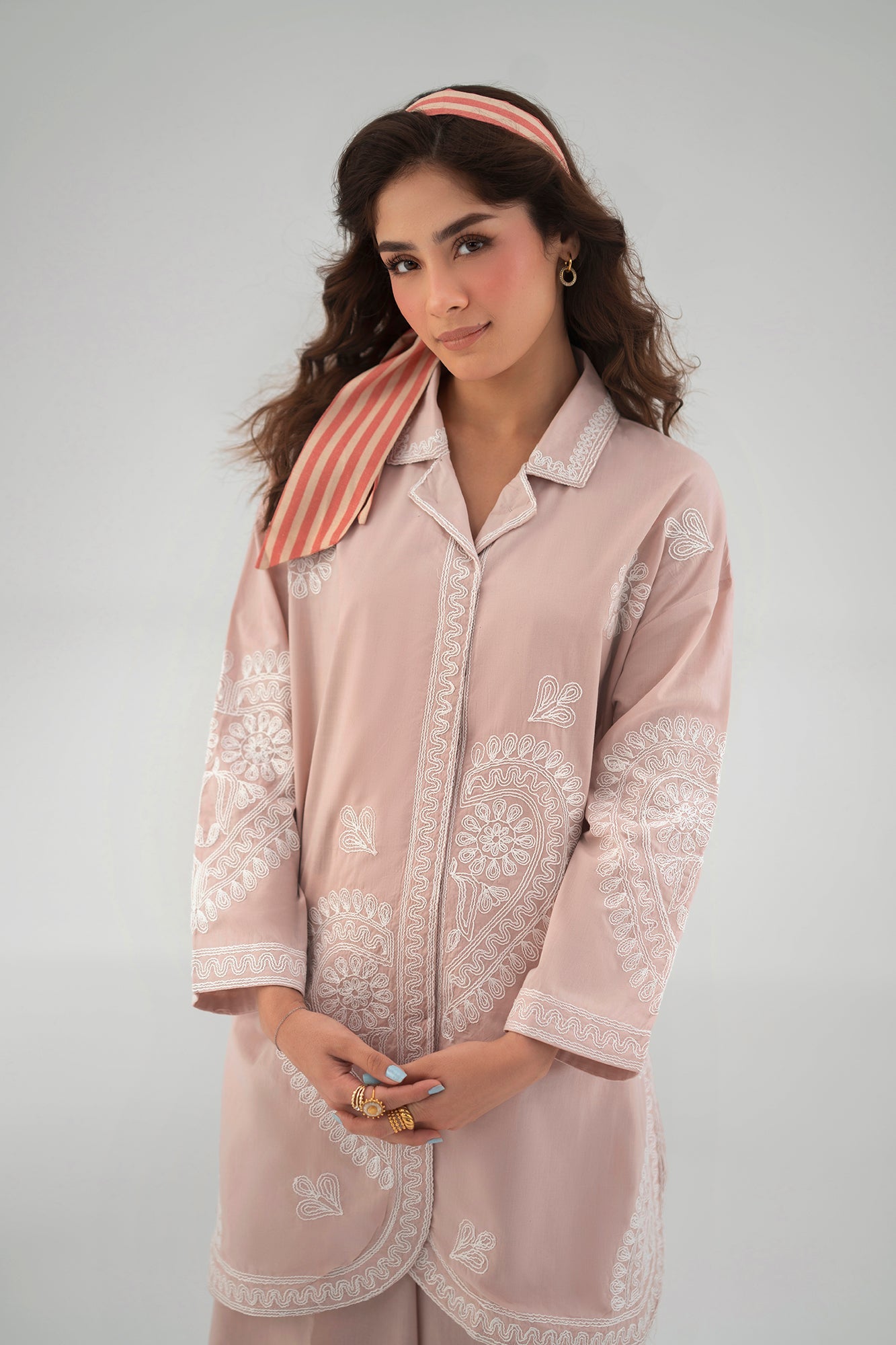 EMBROIDERED SUIT (E7780/102/329)