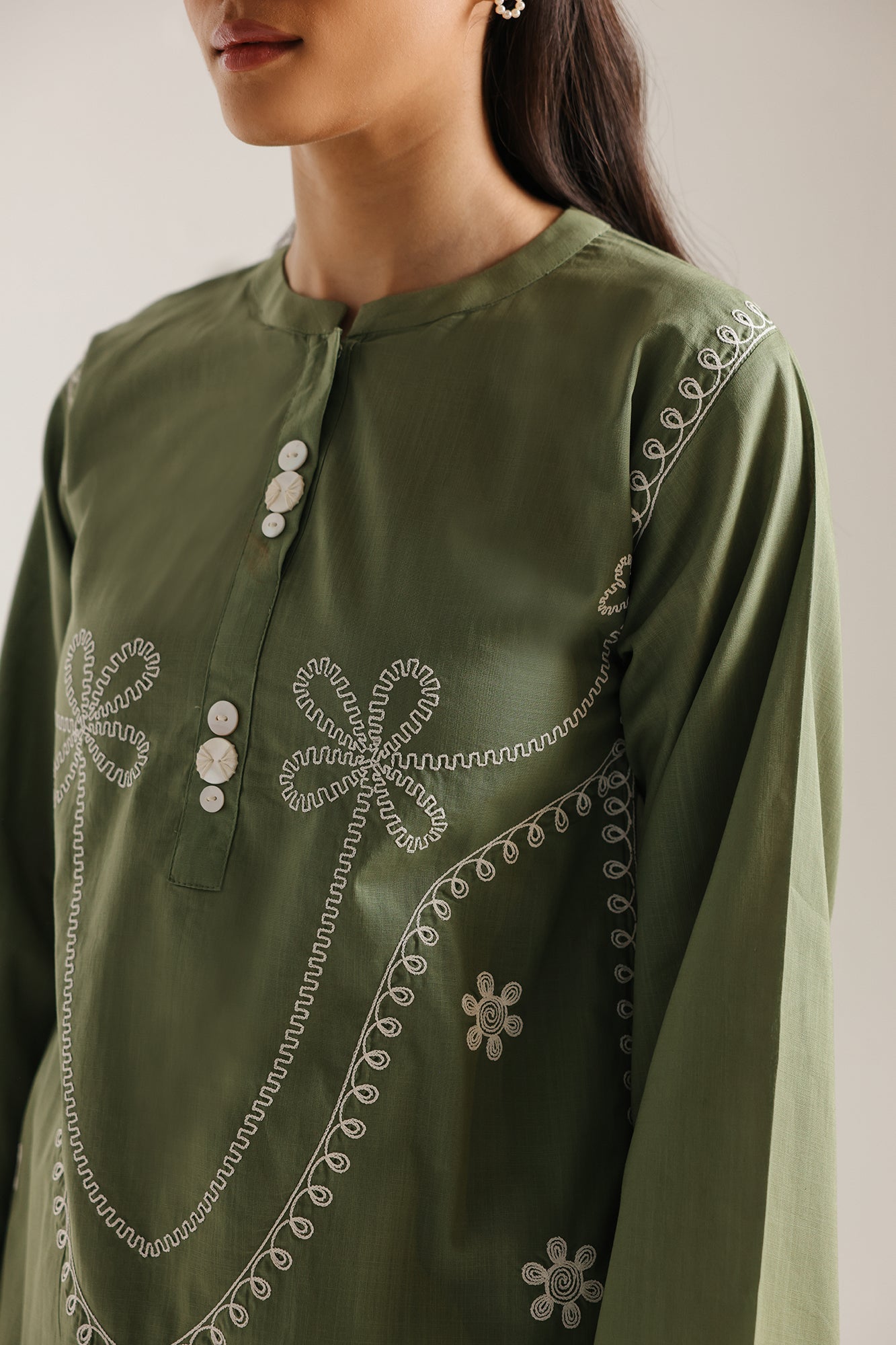 EMBROIDERED SUIT (E7789/102/122)