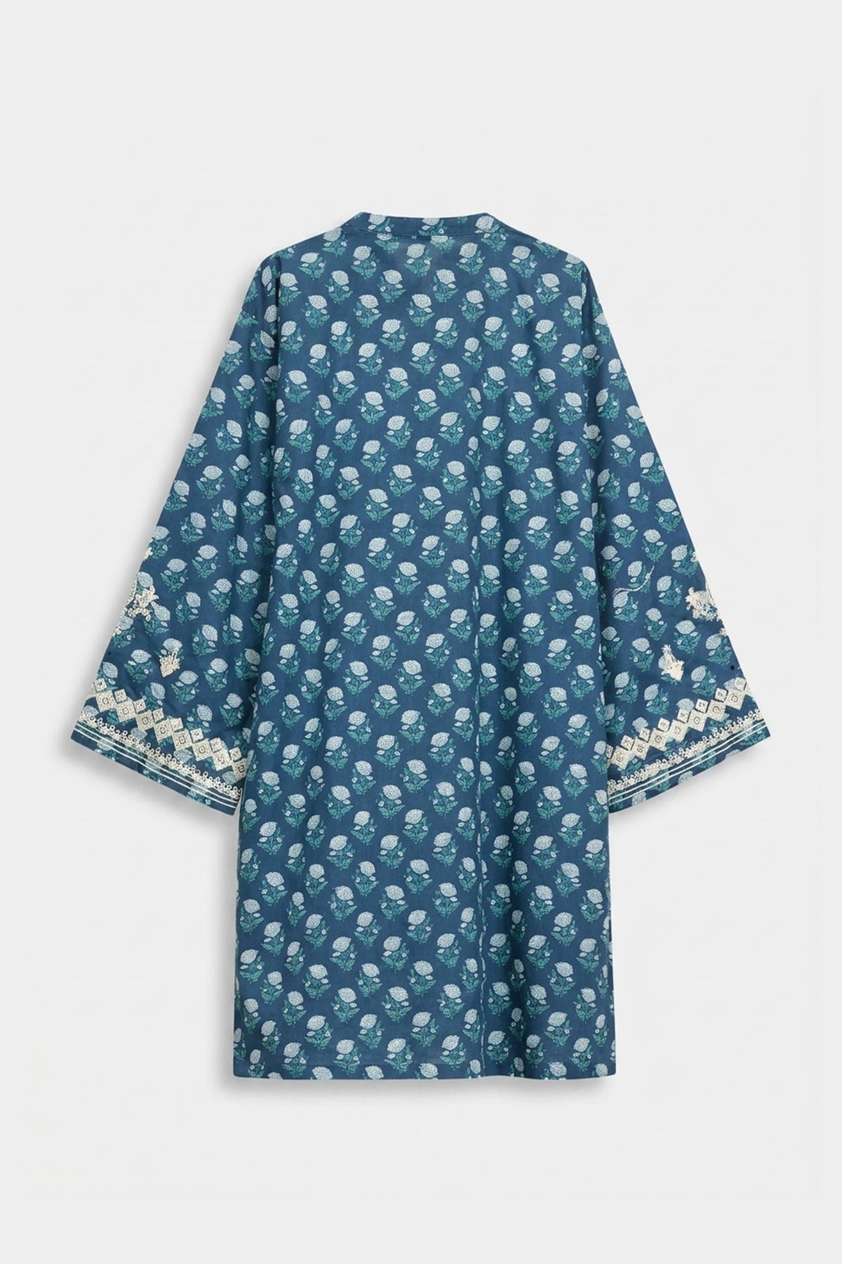EMBROIDERED SUIT (E7833/102/605)