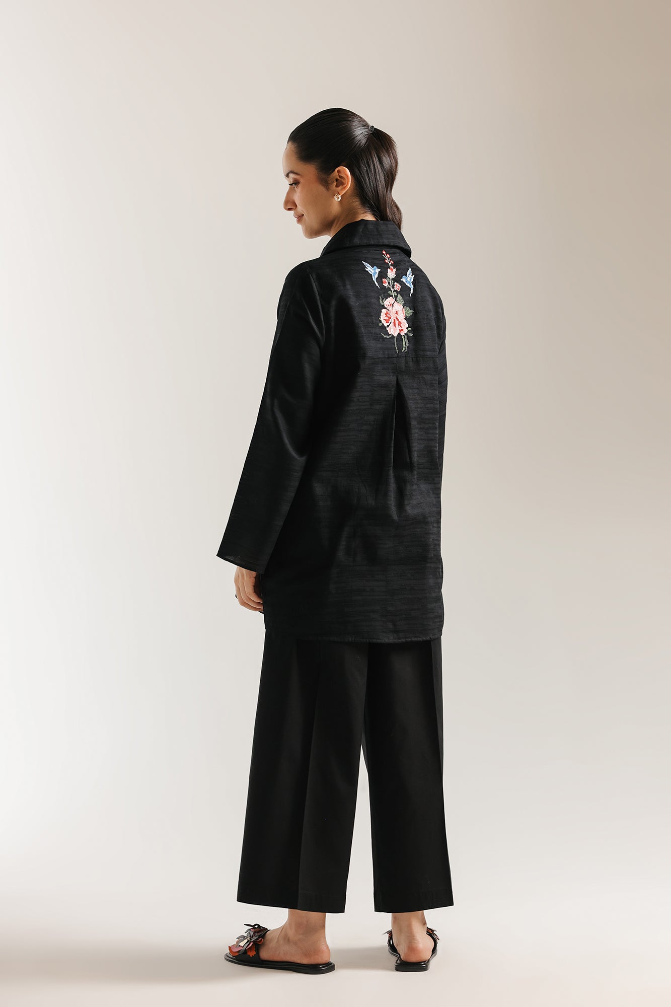 EMBROIDERED KURTI (E7918/102/902)