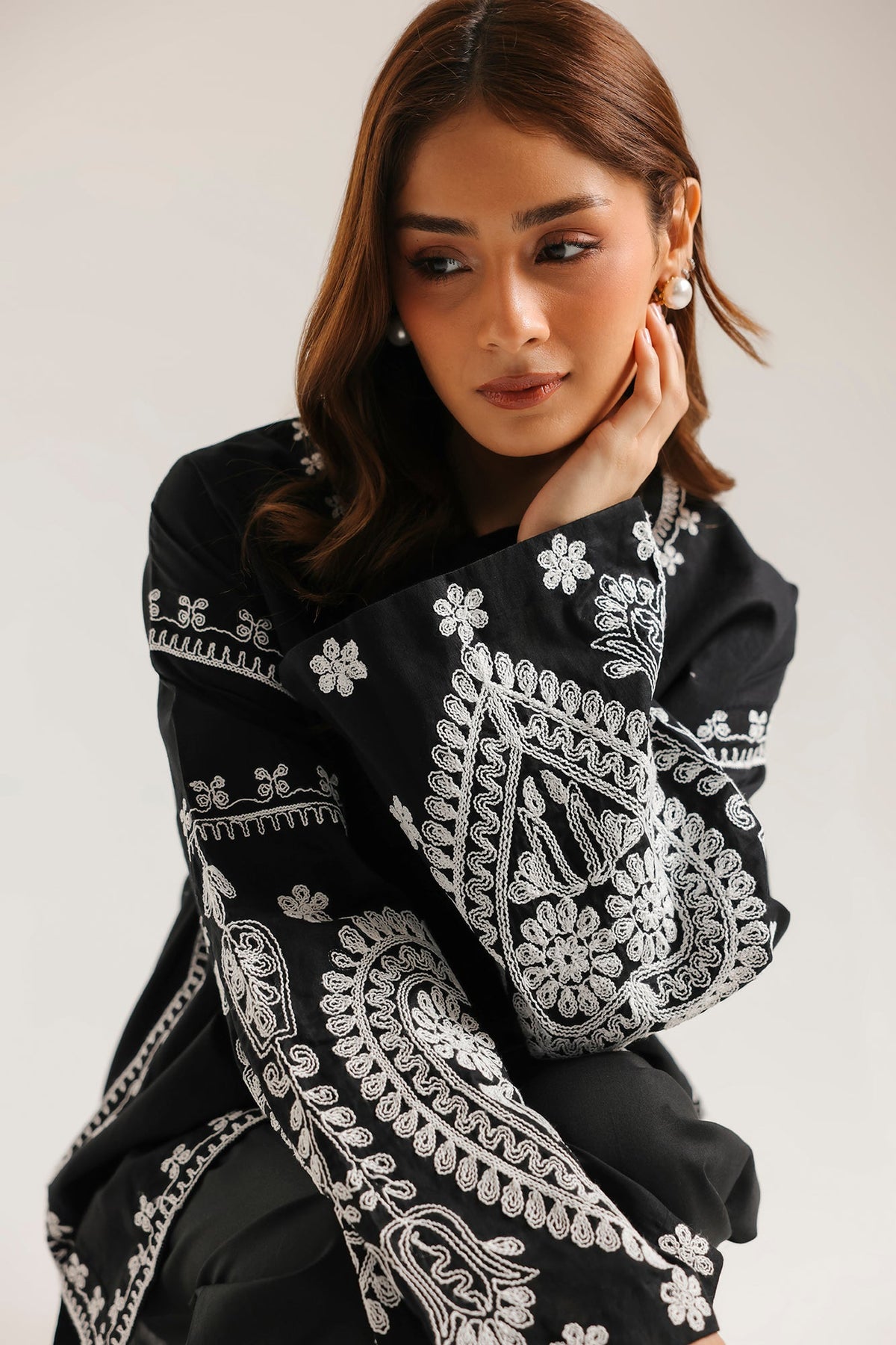 EMBROIDERED KURTI (E7940/102/902)