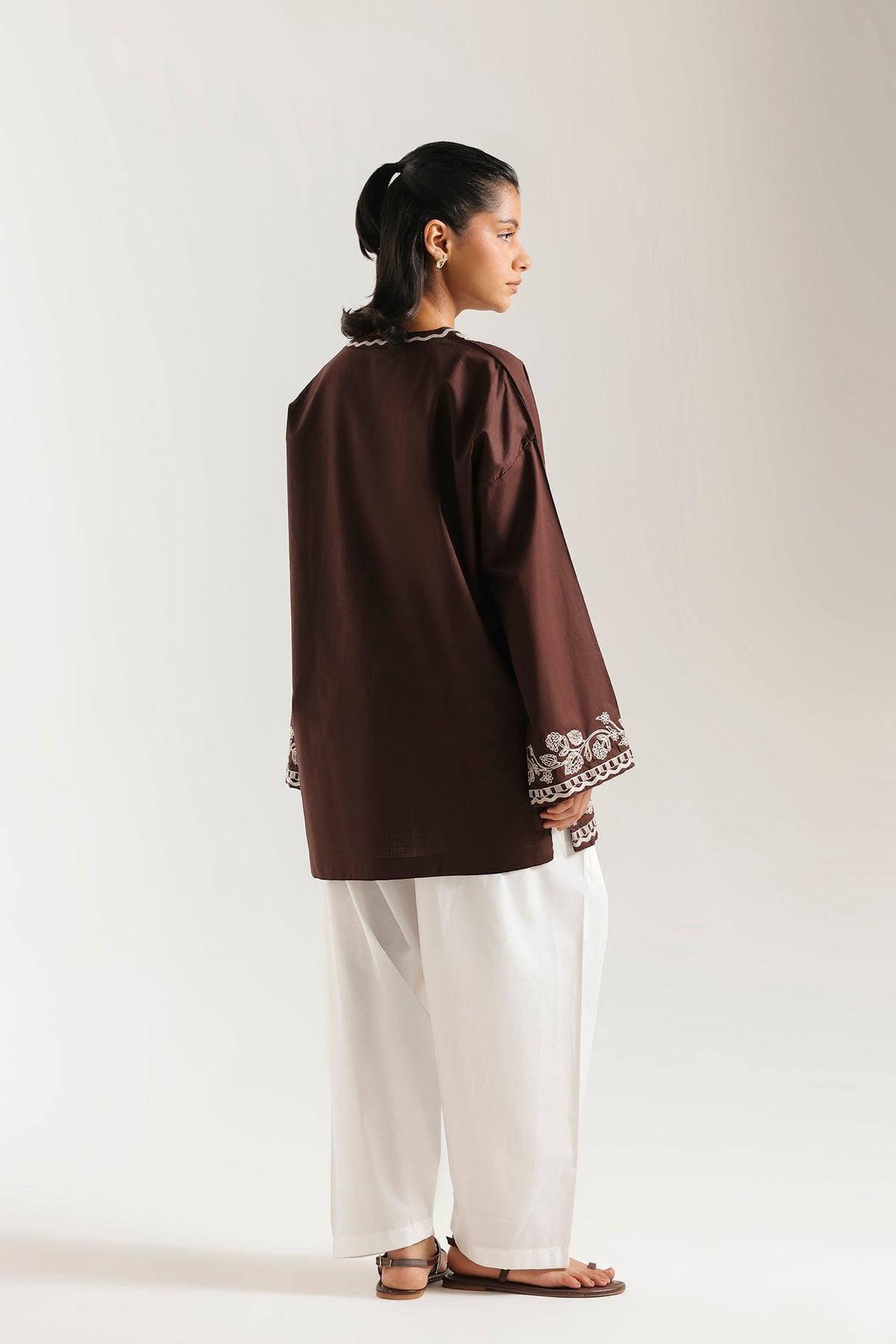 EMBROIDERED KURTI (E7941/102/318)