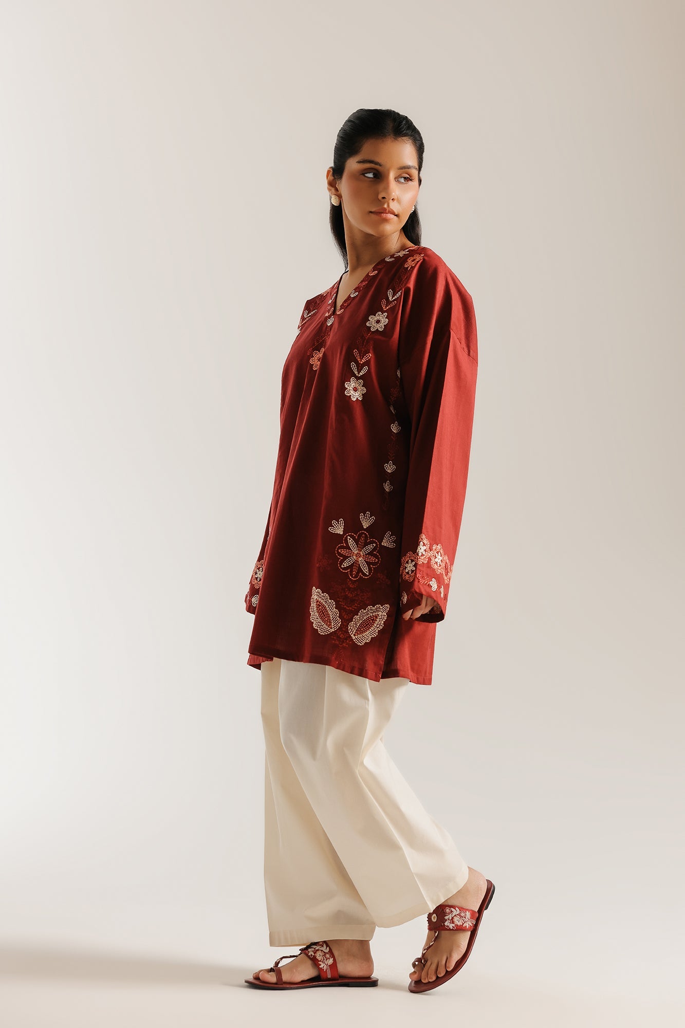 EMBROIDERED KURTI (E7964/102/304)