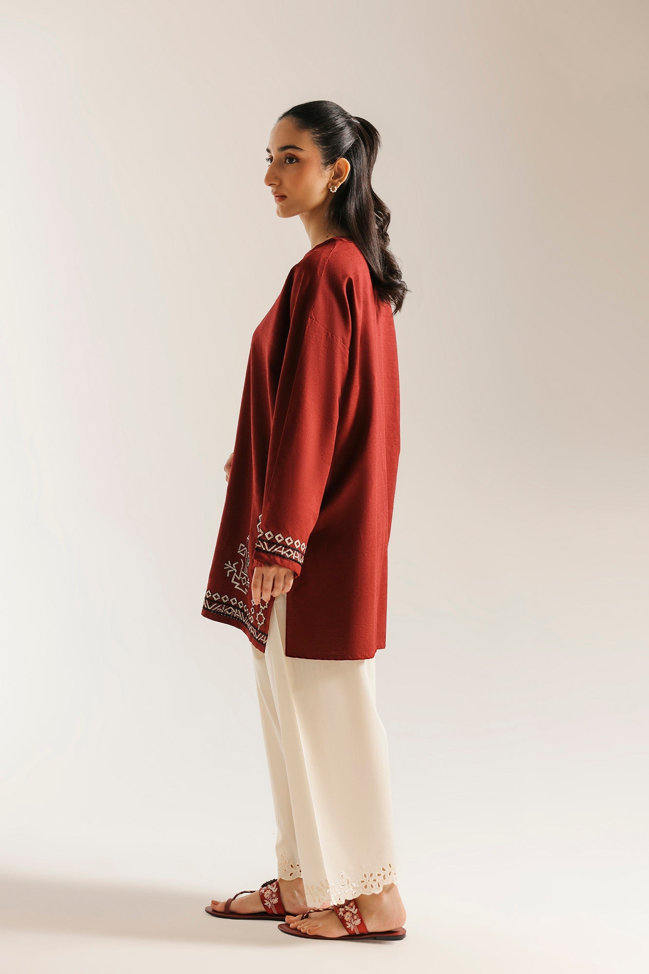 EMBROIDERED KURTI (E7980/102/414)