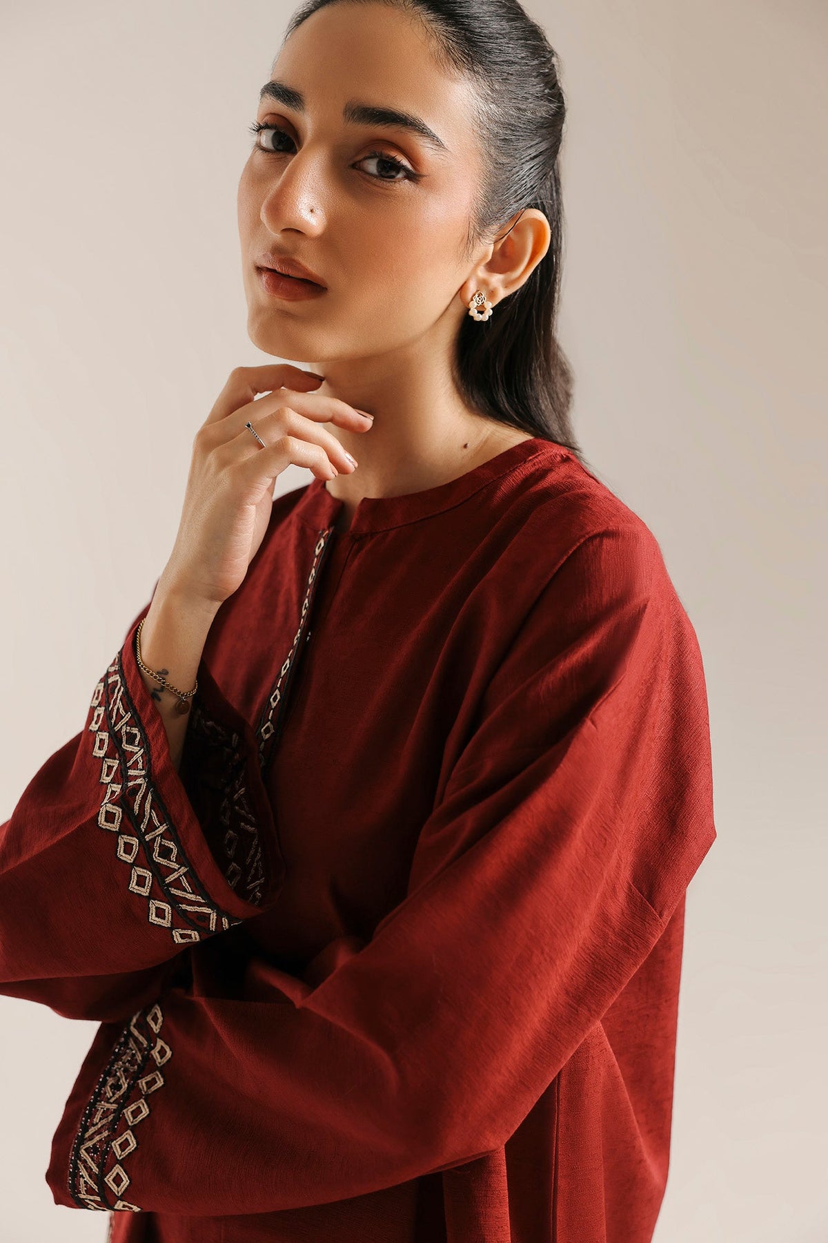 EMBROIDERED KURTI (E7980/102/414)
