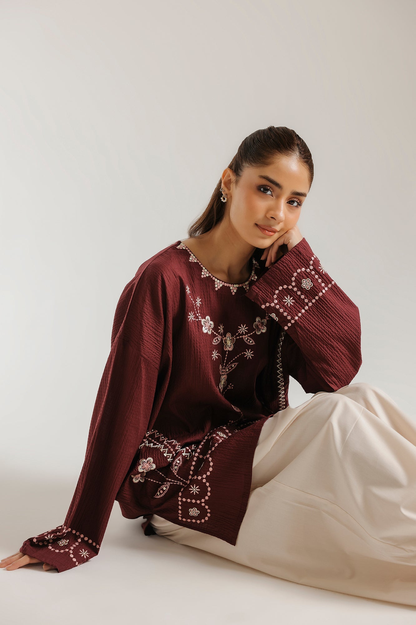 EMBROIDERED KURTI (E7984/102/403)