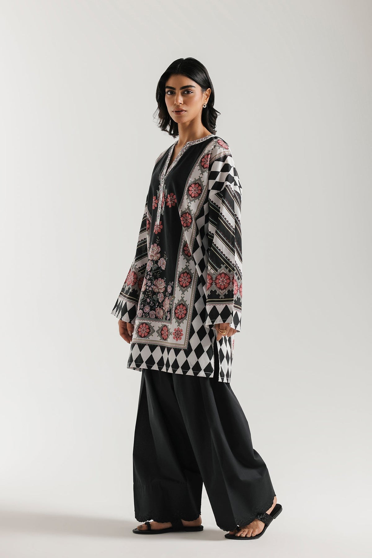 PRINTED KURTI (E7995/102/902)