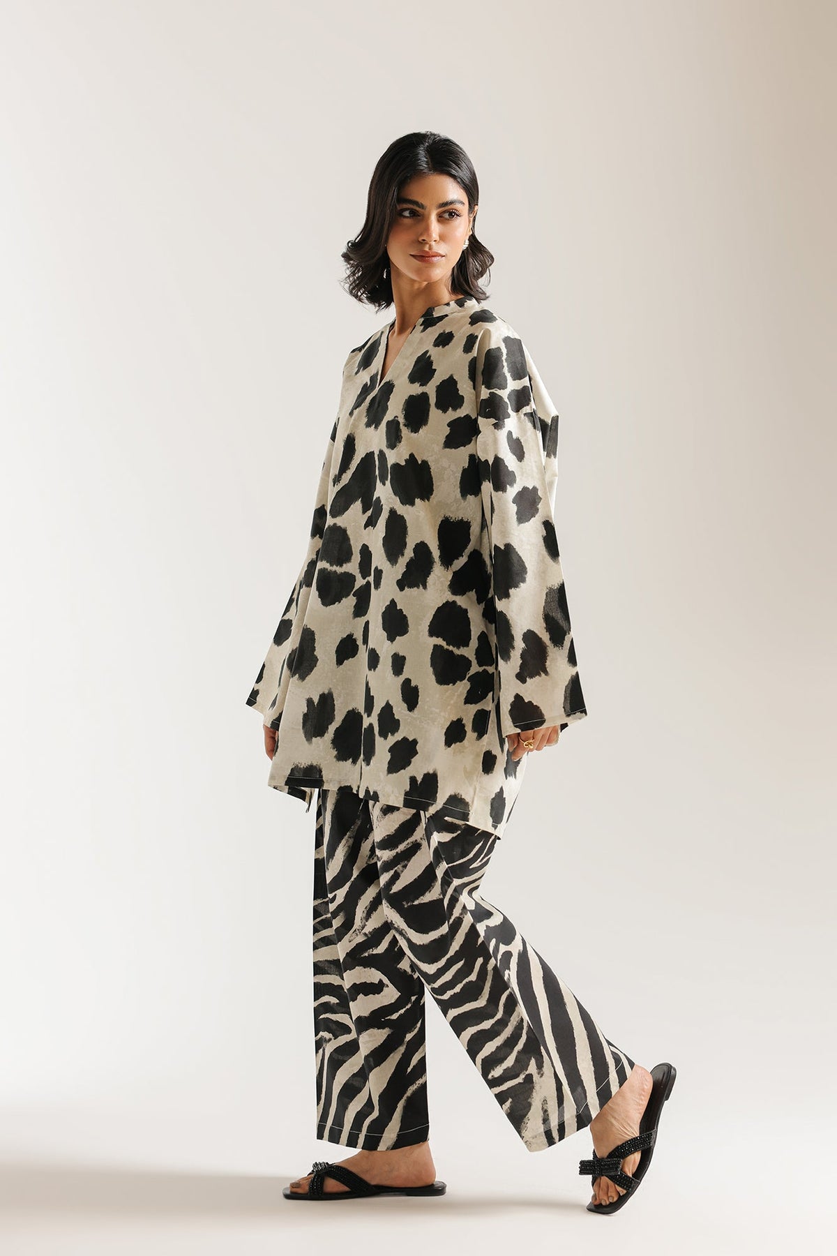 PRINTED SUIT (E8135/102/002)