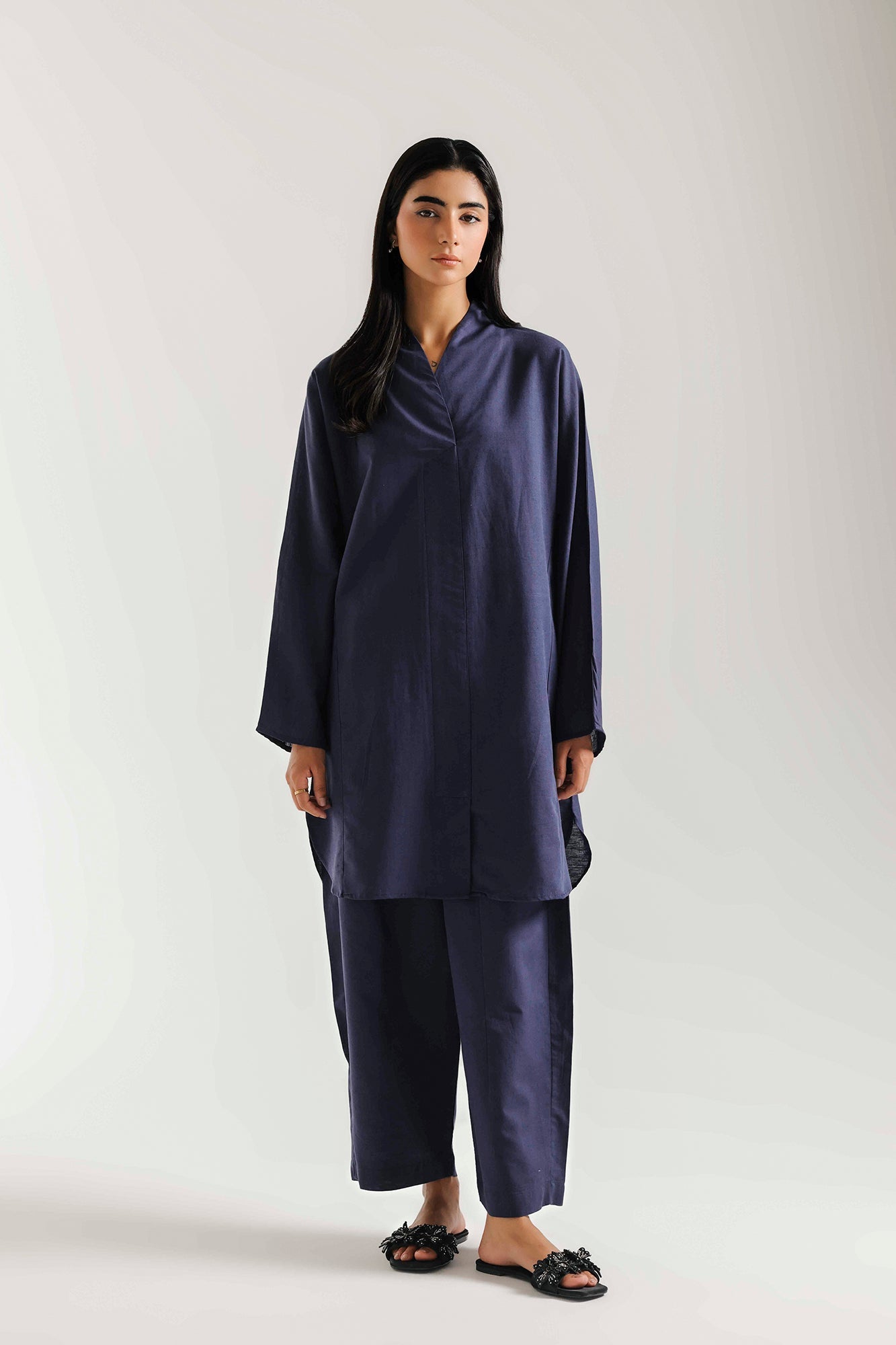 https://cdn.shopify.com/s/files/1/2290/7917/files/E8218-102-618_1.jpg?v=1780310361