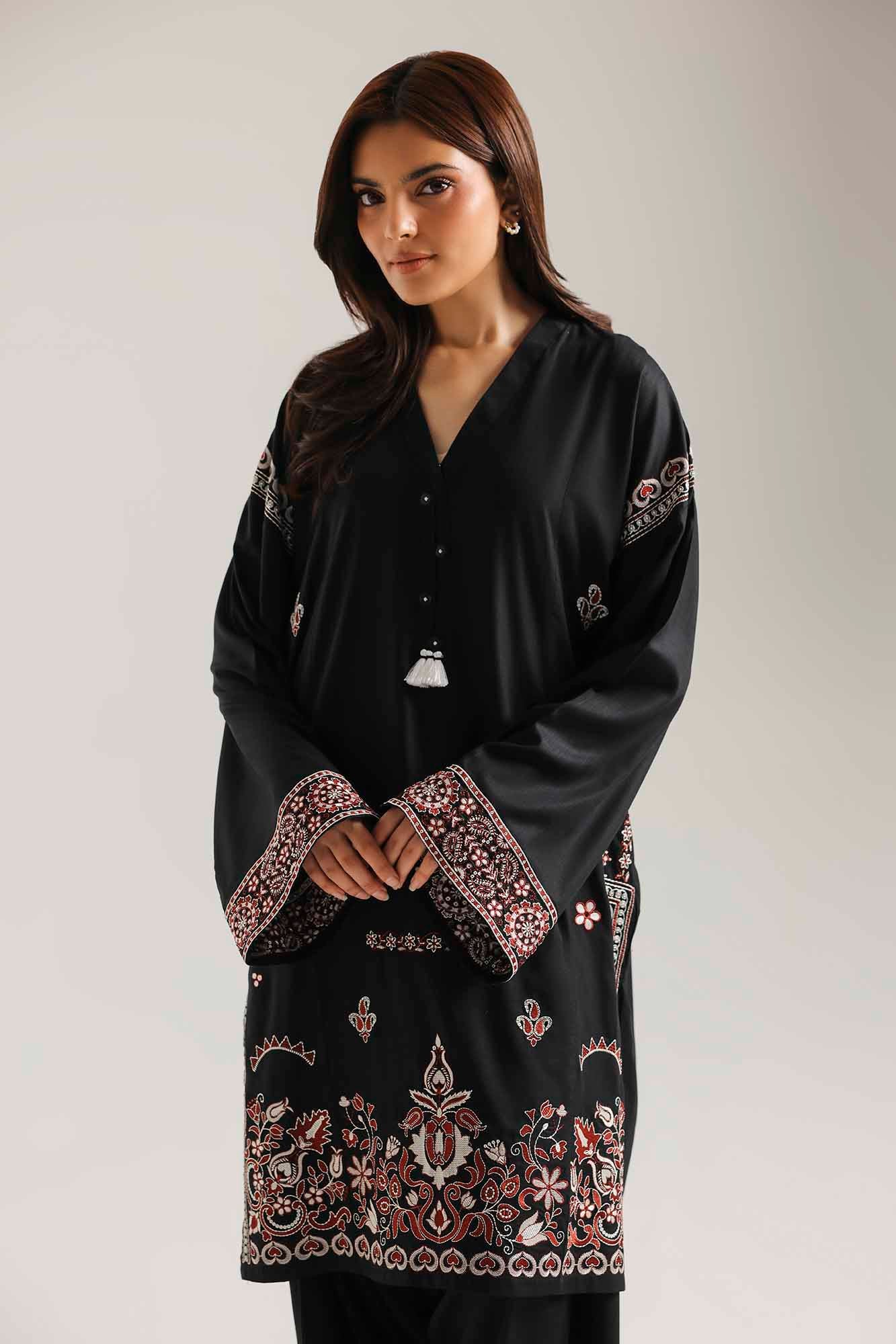 EMBROIDERED SUIT (E8245/102/902)